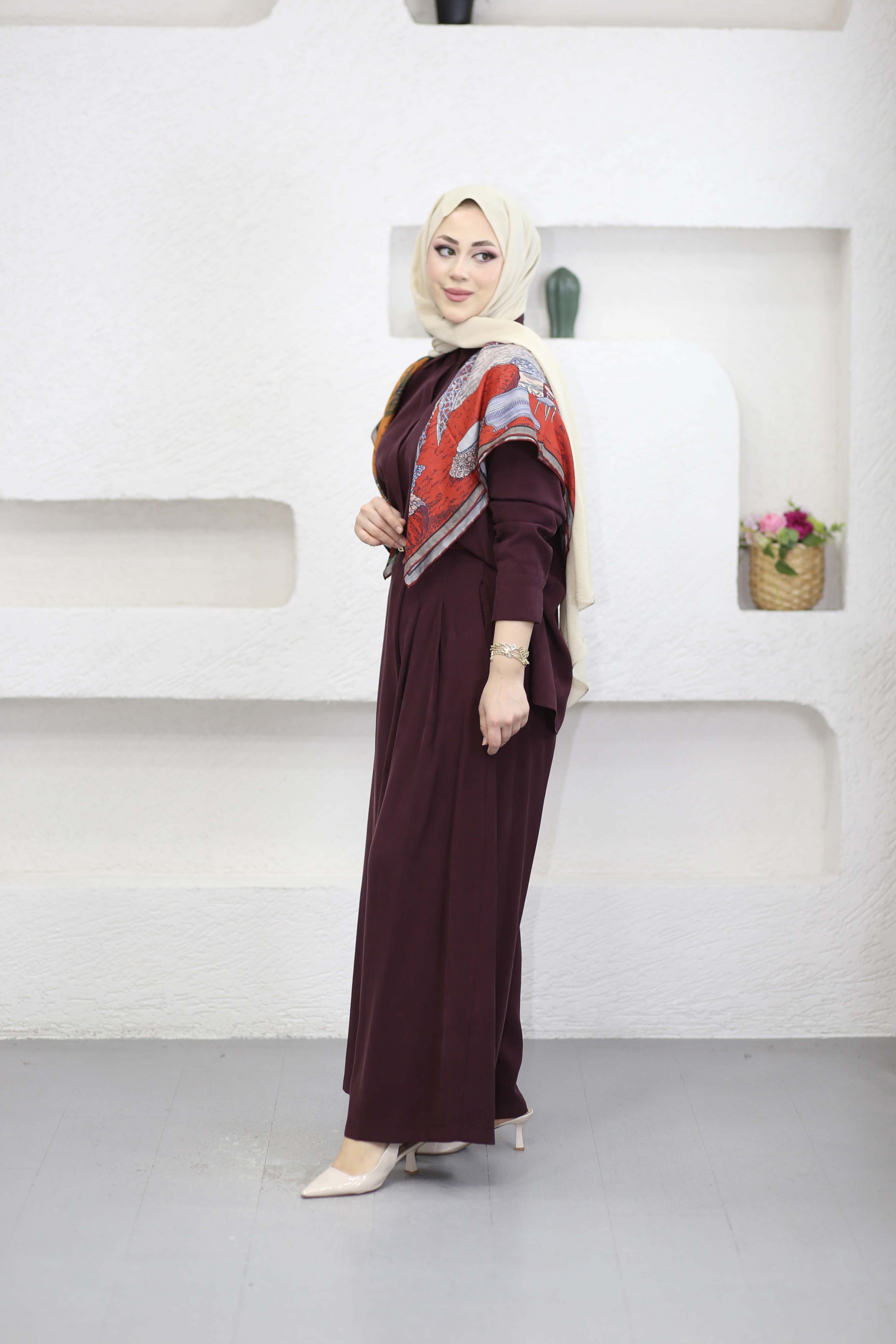 Yanlarıı Düğme Aksesuarlı Takım Bordo 4494