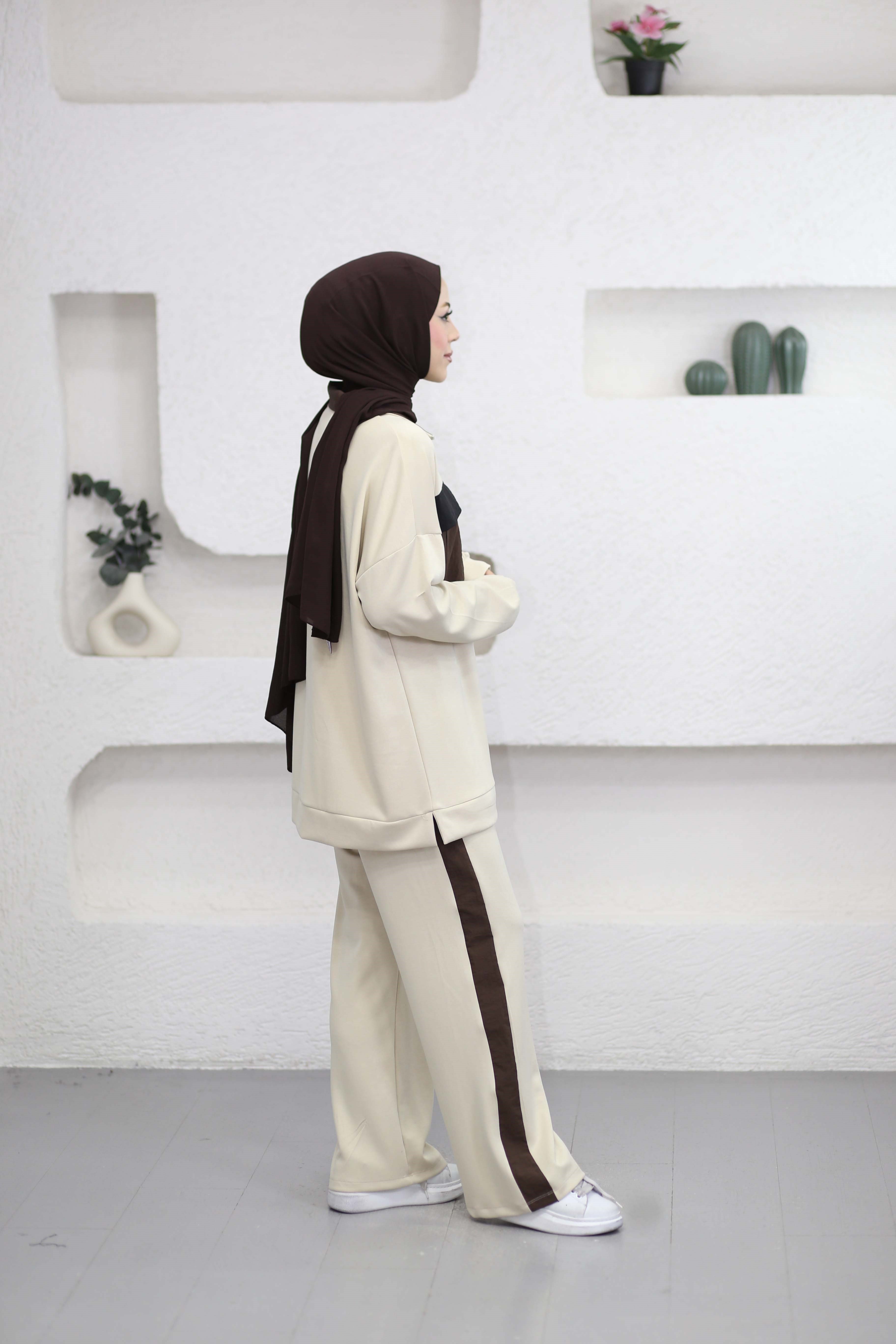 Cepleri Renkli Spor Takım Bej 2662