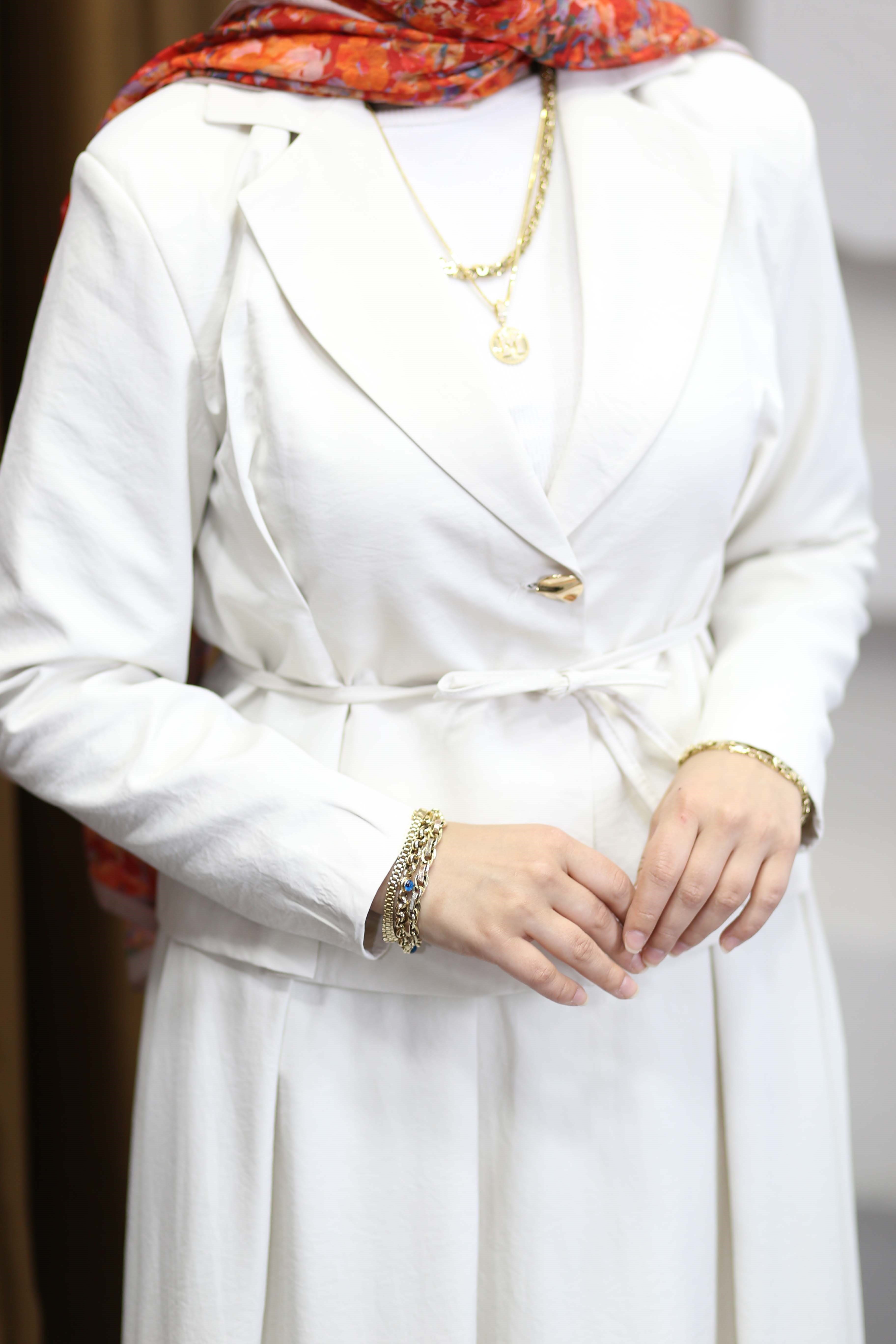 Sara Belden Oturtmalı Etekli Takım Taş 8682