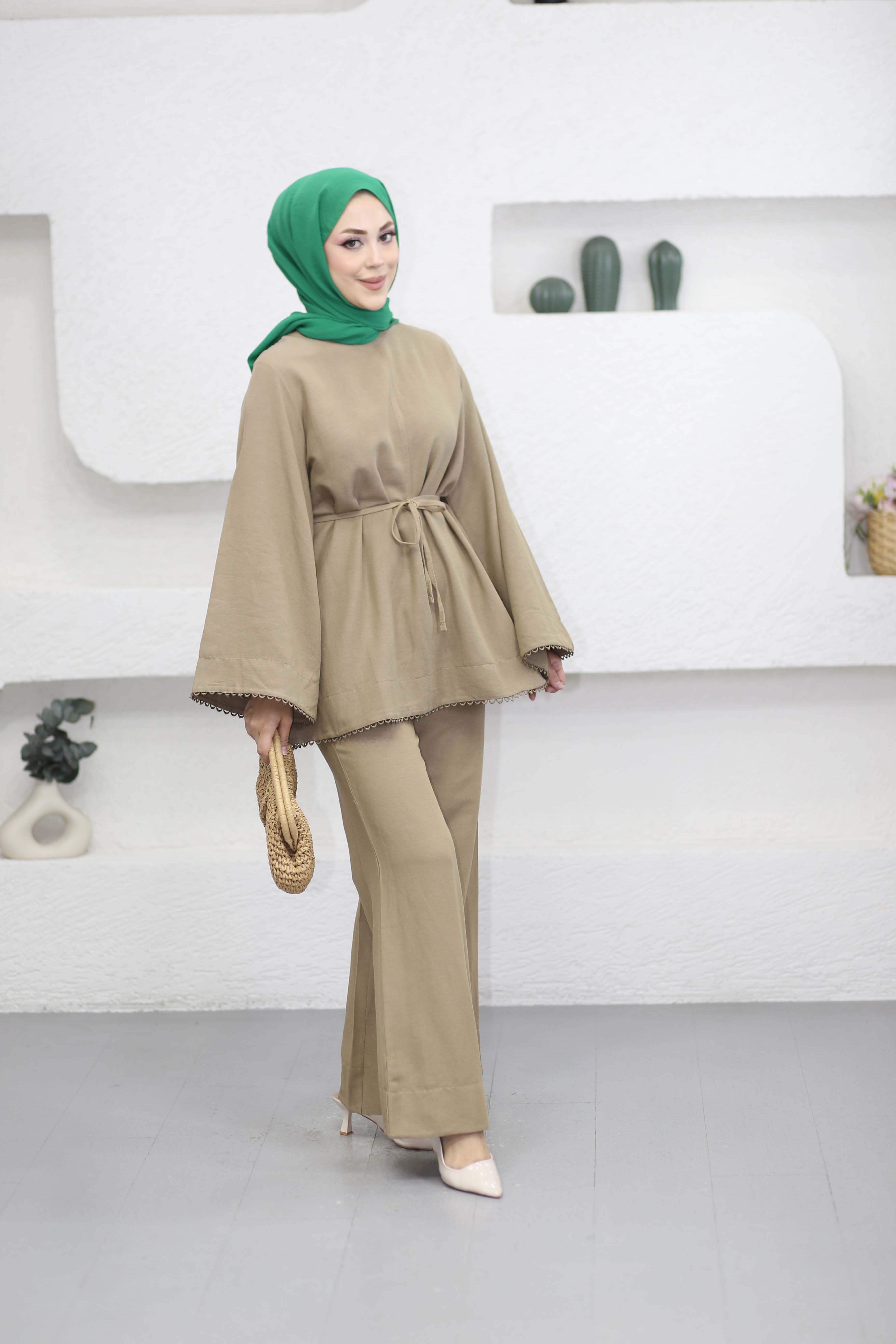 Brode Şerit Detaylı Takım Camel 3231