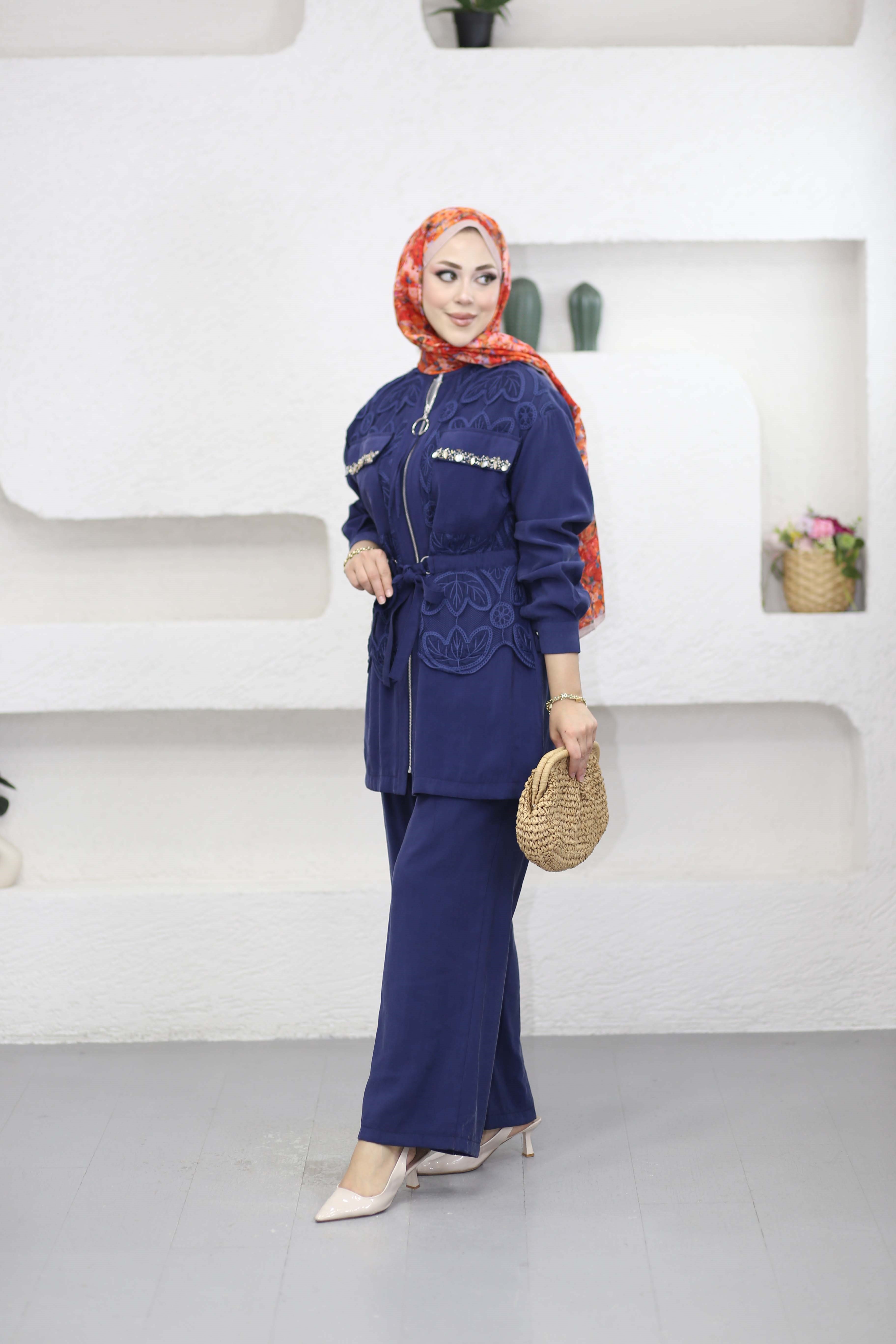 Güpür Detaylı Tencel Takım Lacivert 1569