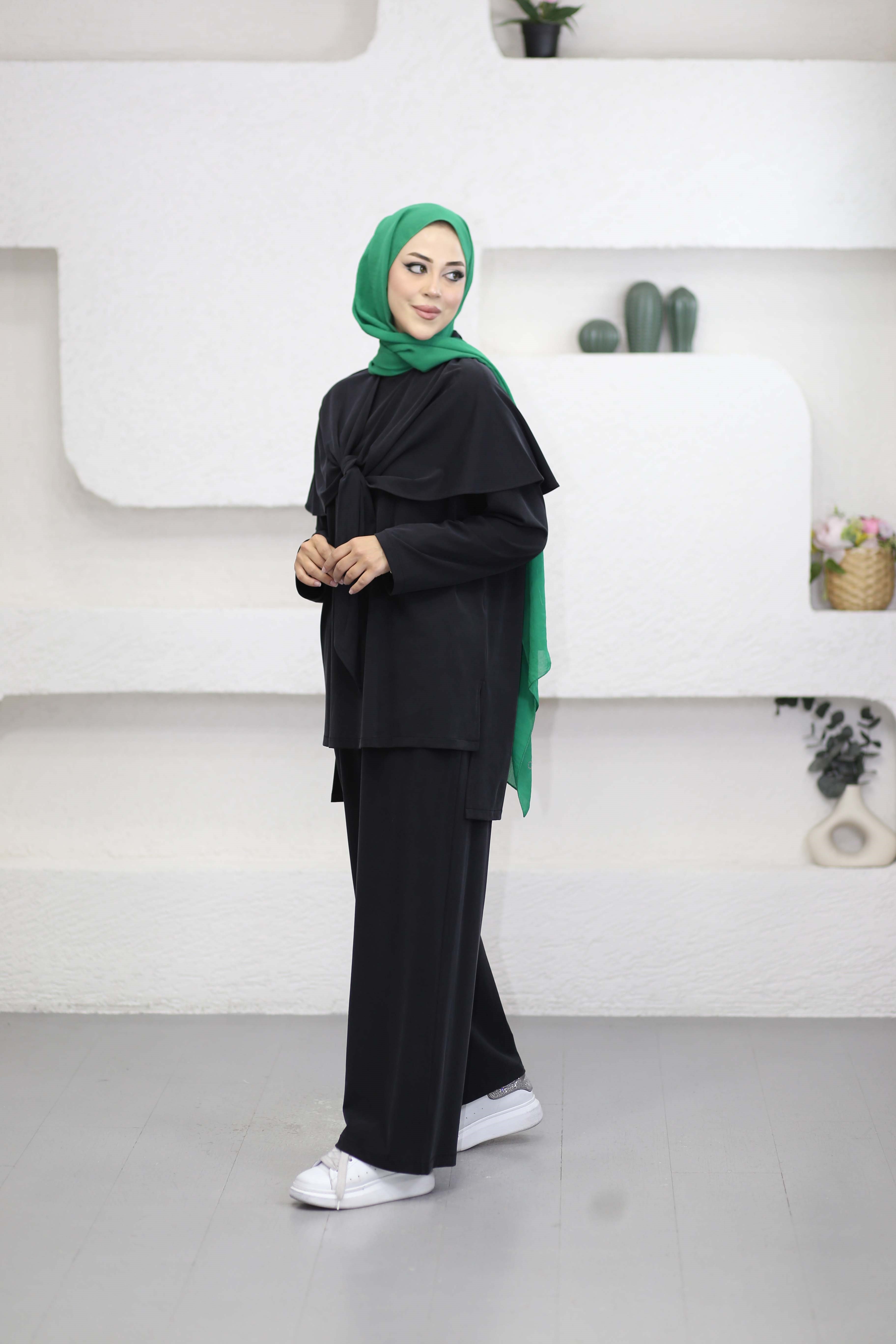 Omuz Atkılı  Takım Siyah 4522