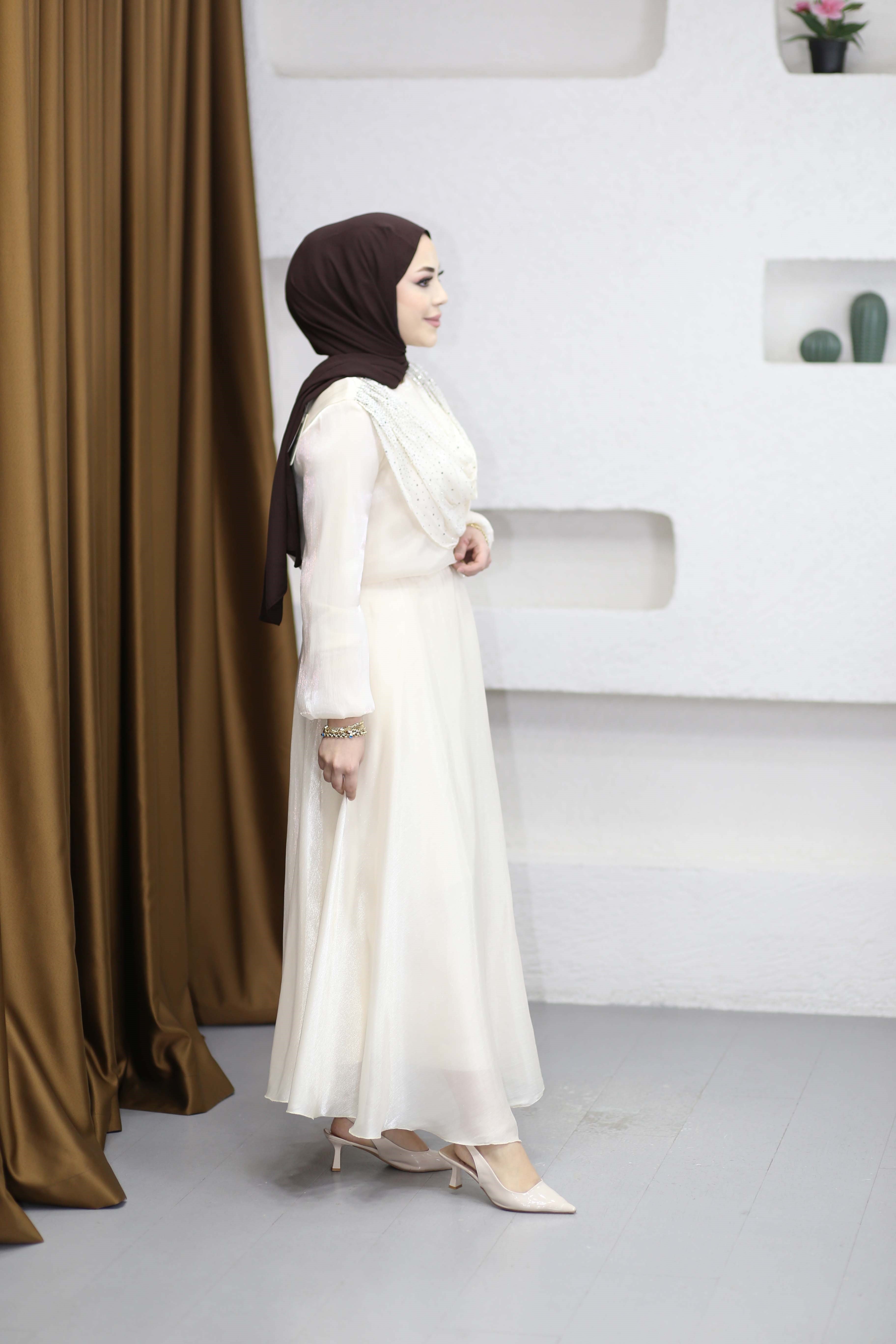 Şal Yakalı Taşlı Takım Bej 7353