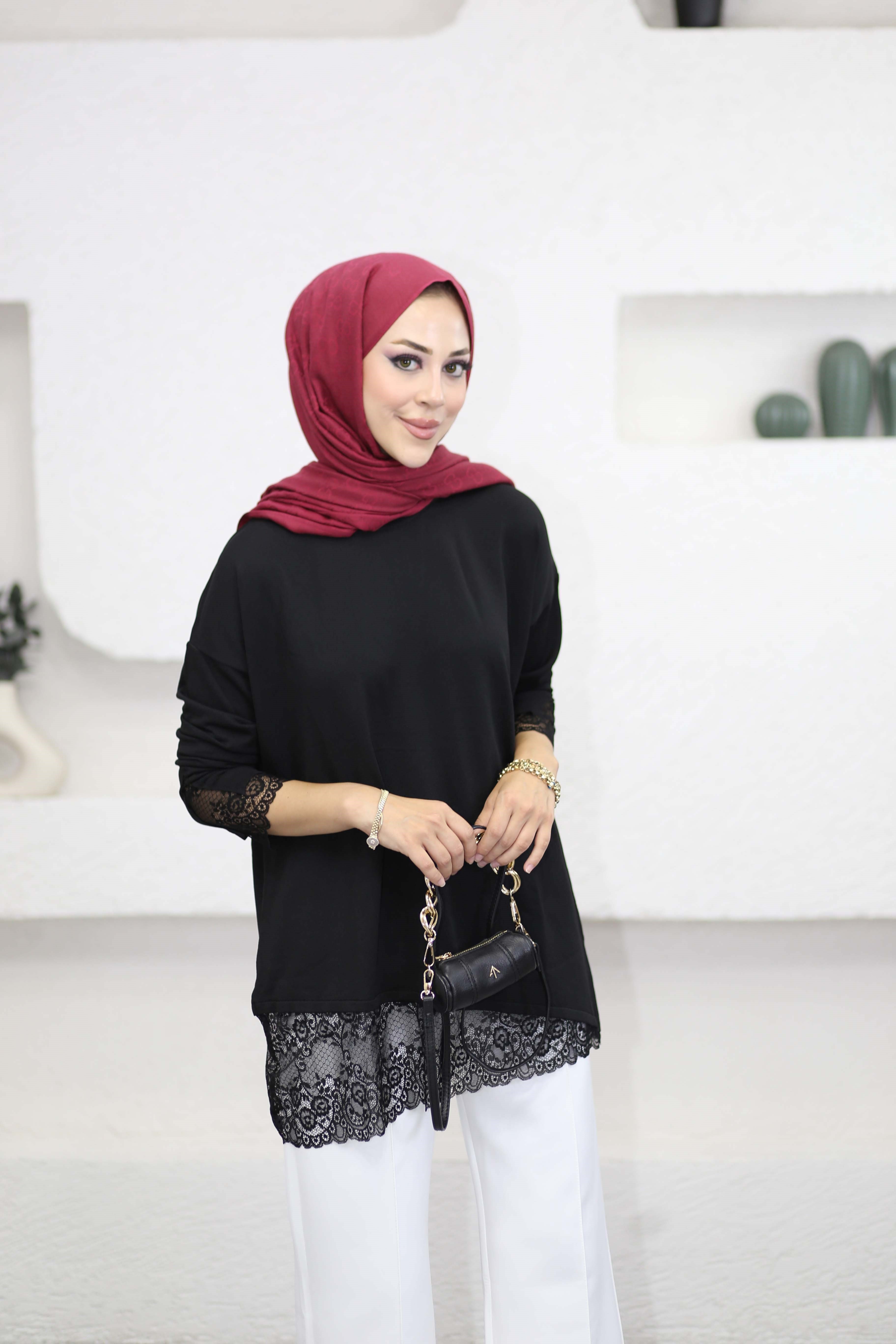 Etek Ucu Dantelli Triko Tunik Siyah 44305