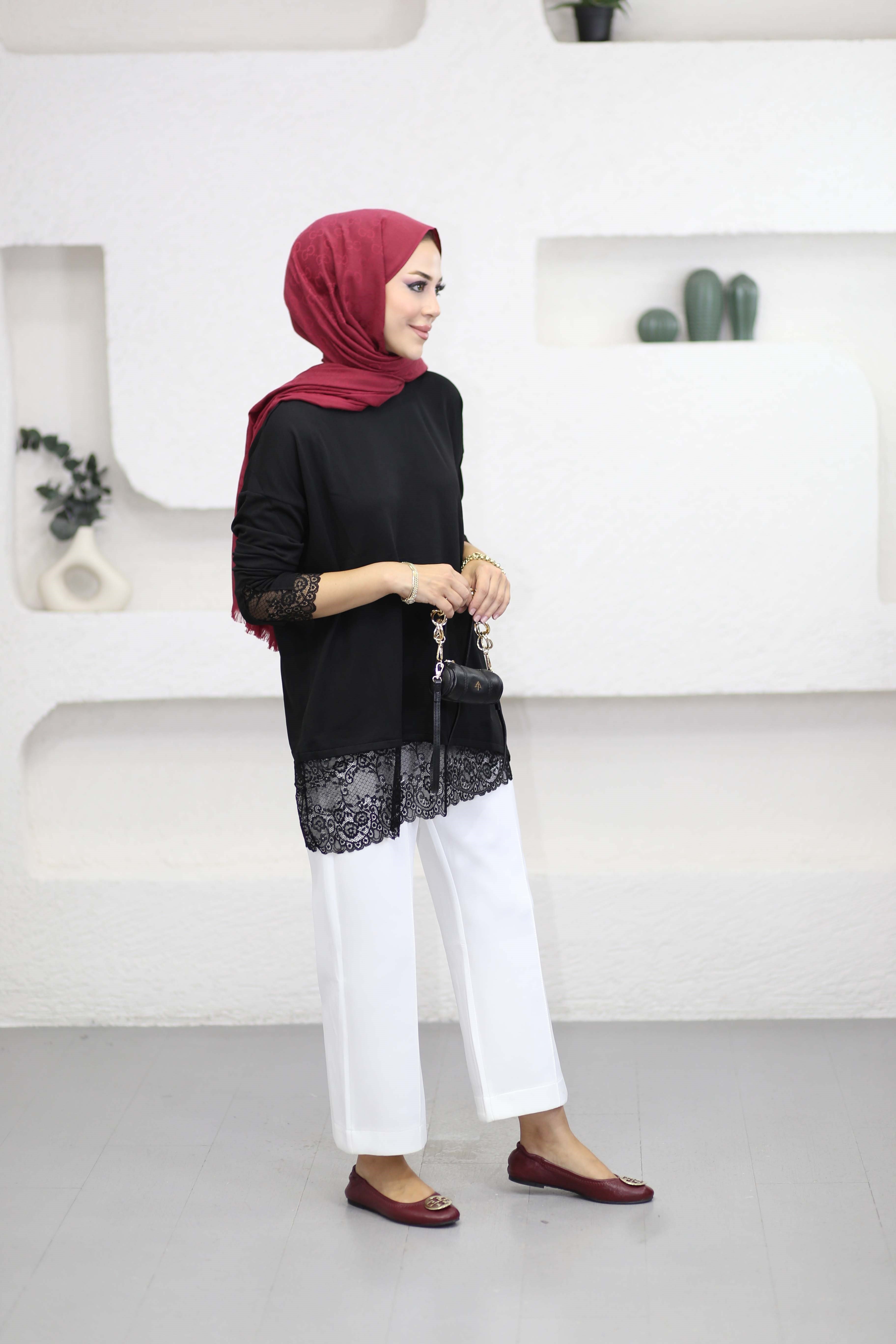 Etek Ucu Dantelli Triko Tunik Siyah 44305