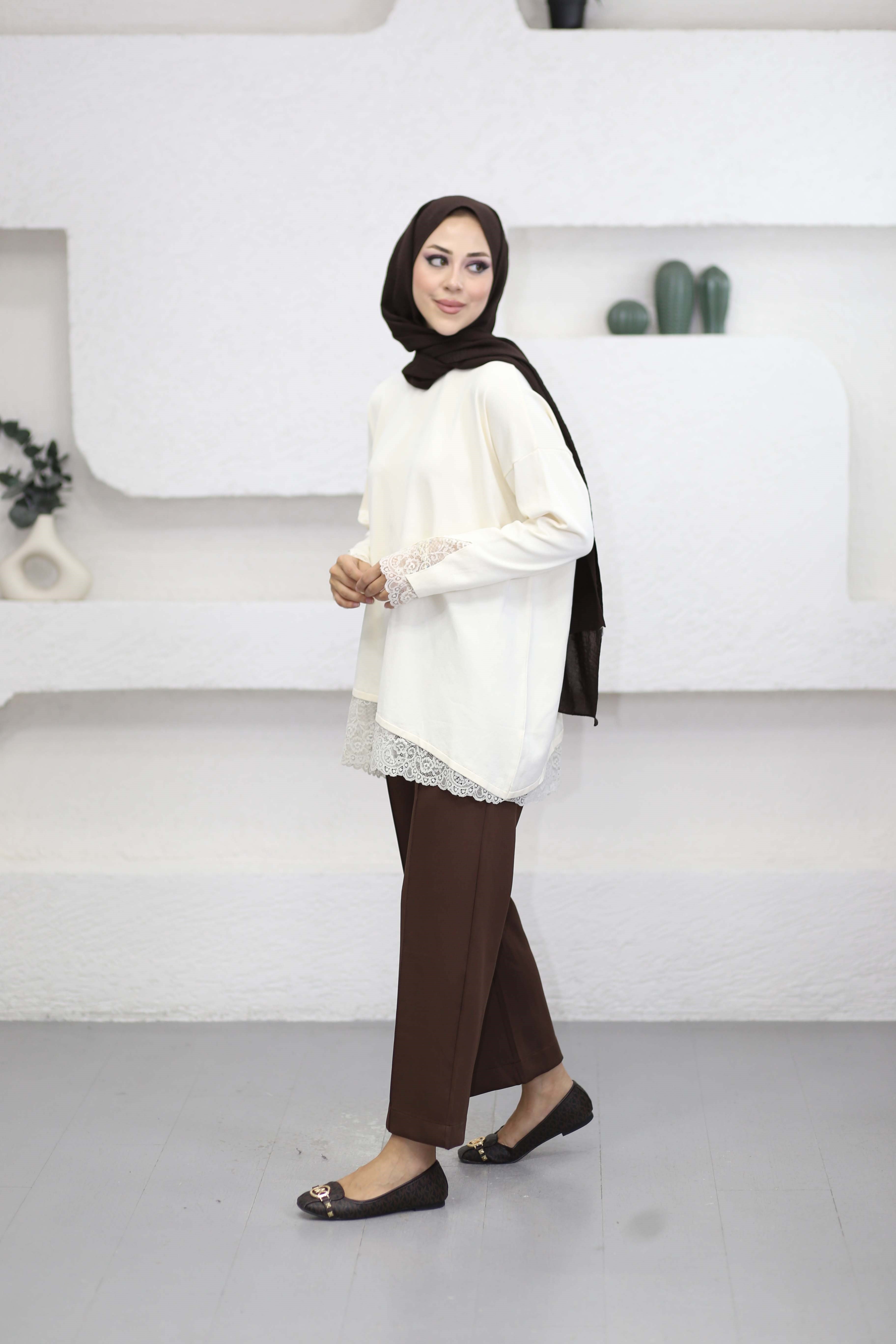Etek Ucu Dantelli Triko Tunik Ekru 44305