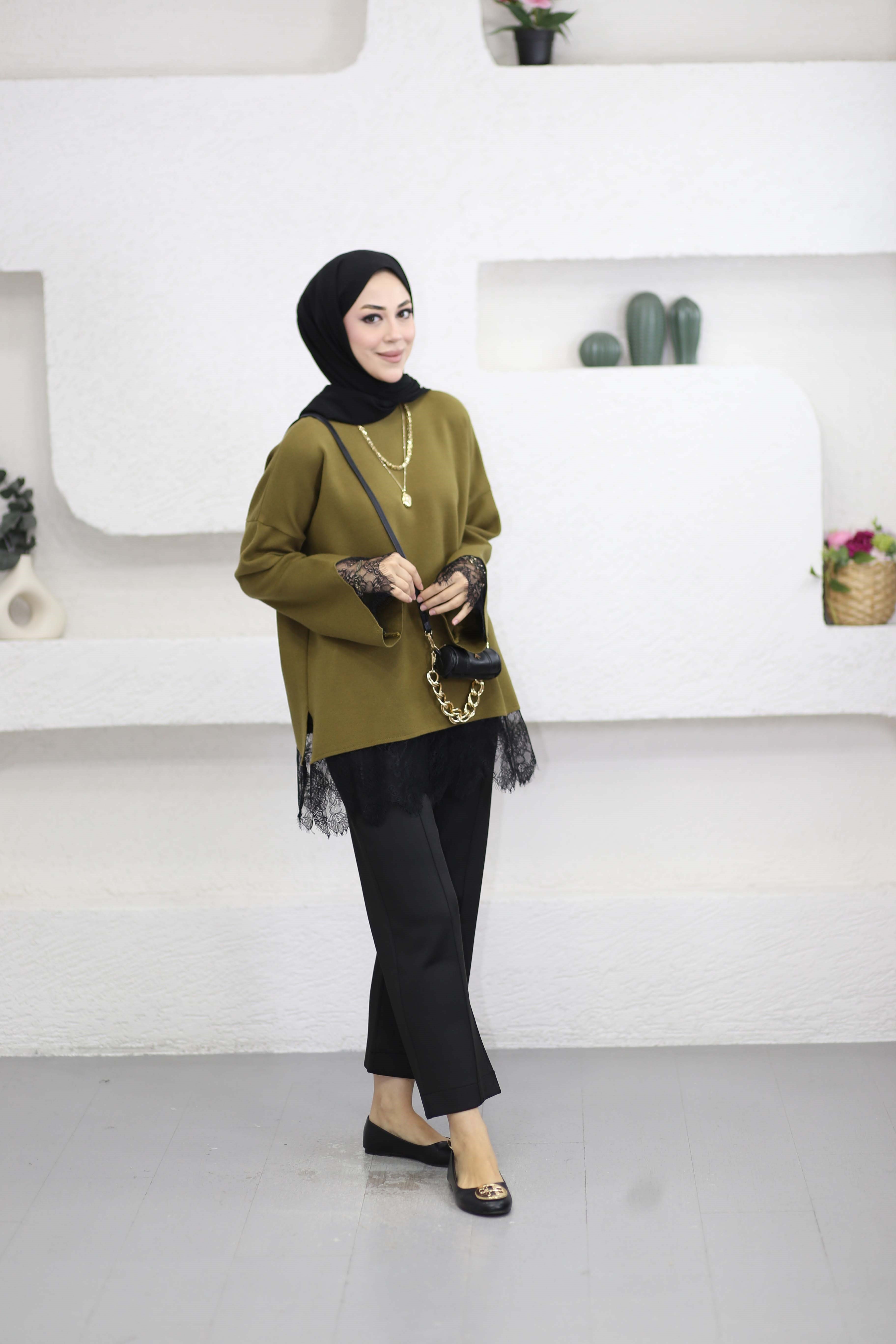 Altı Dantelli Triko Tunik Yağ Yeşili 26200