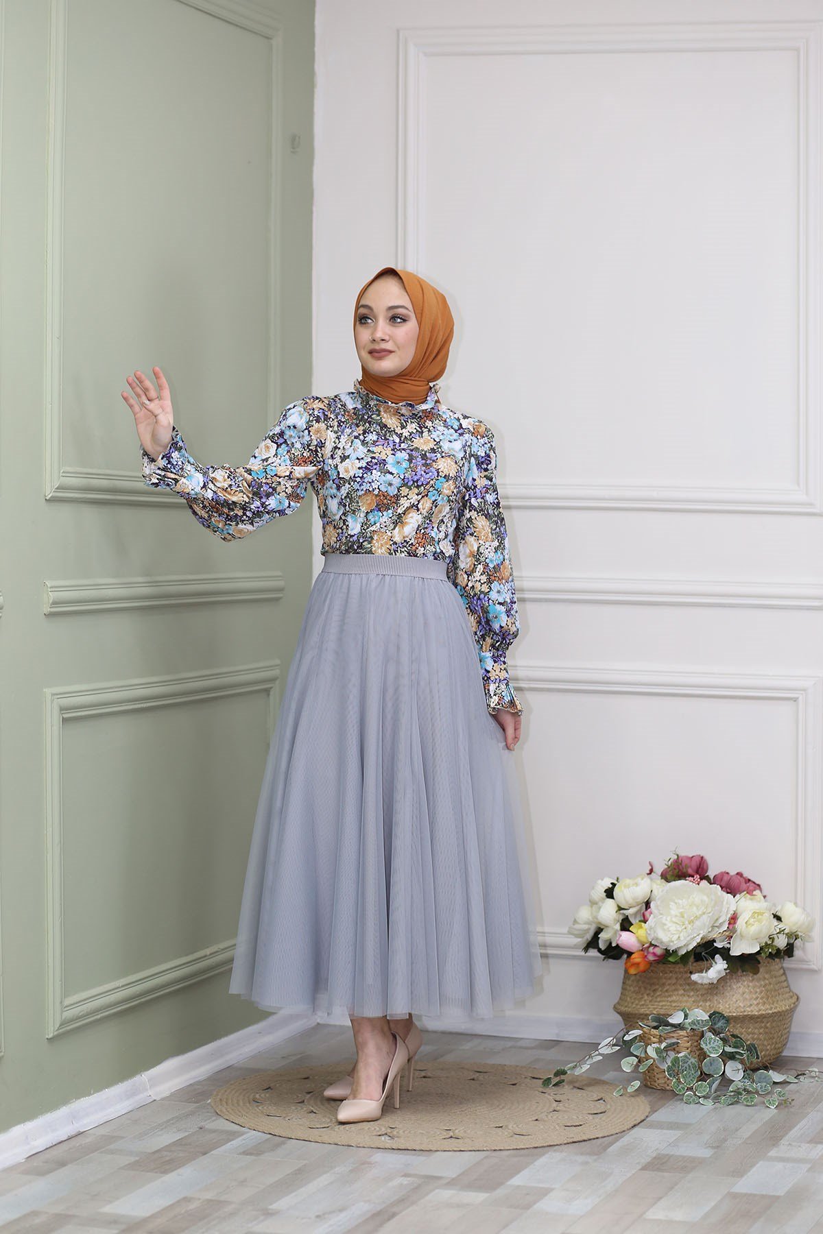 Yaka Fırfır Çiçek Desenli Tunik 23267