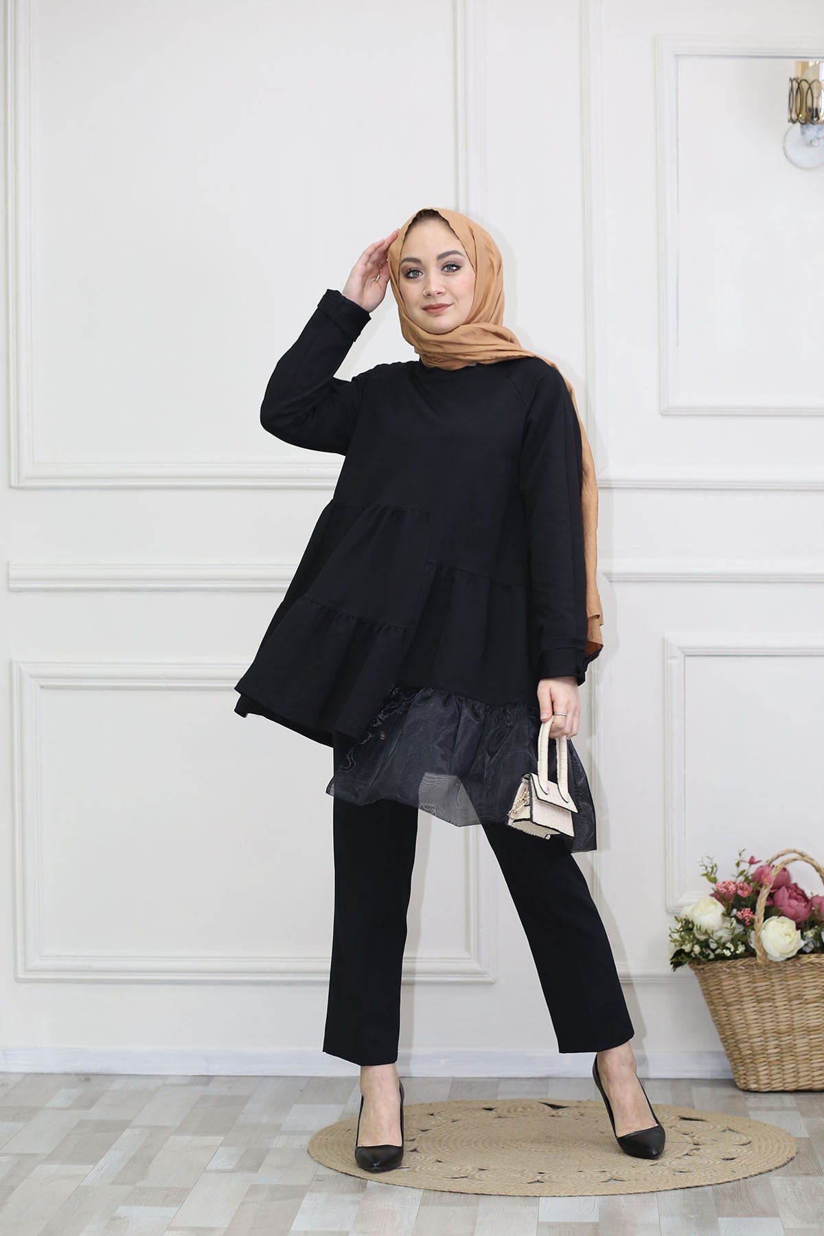 Organze Kat Detaylı Tunik Siyah 8316
