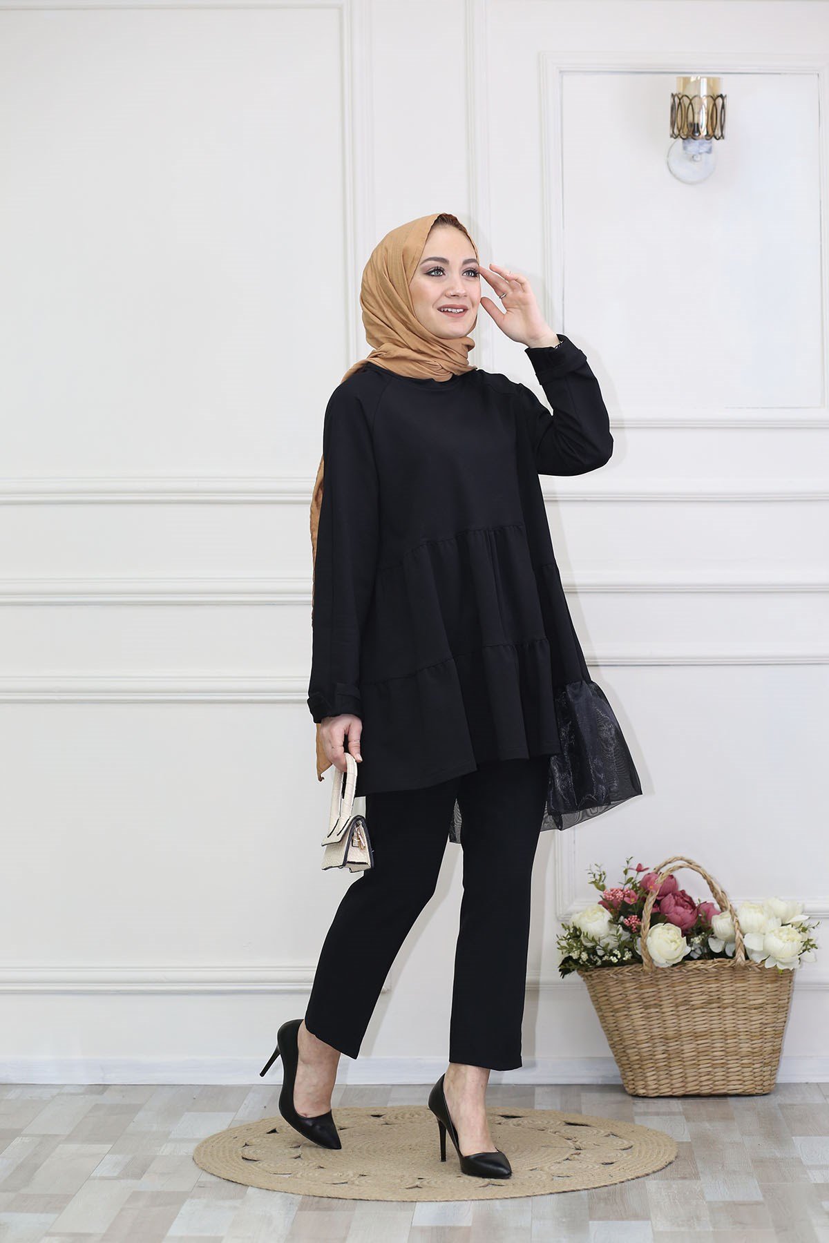 Organze Kat Detaylı Tunik Siyah 8316