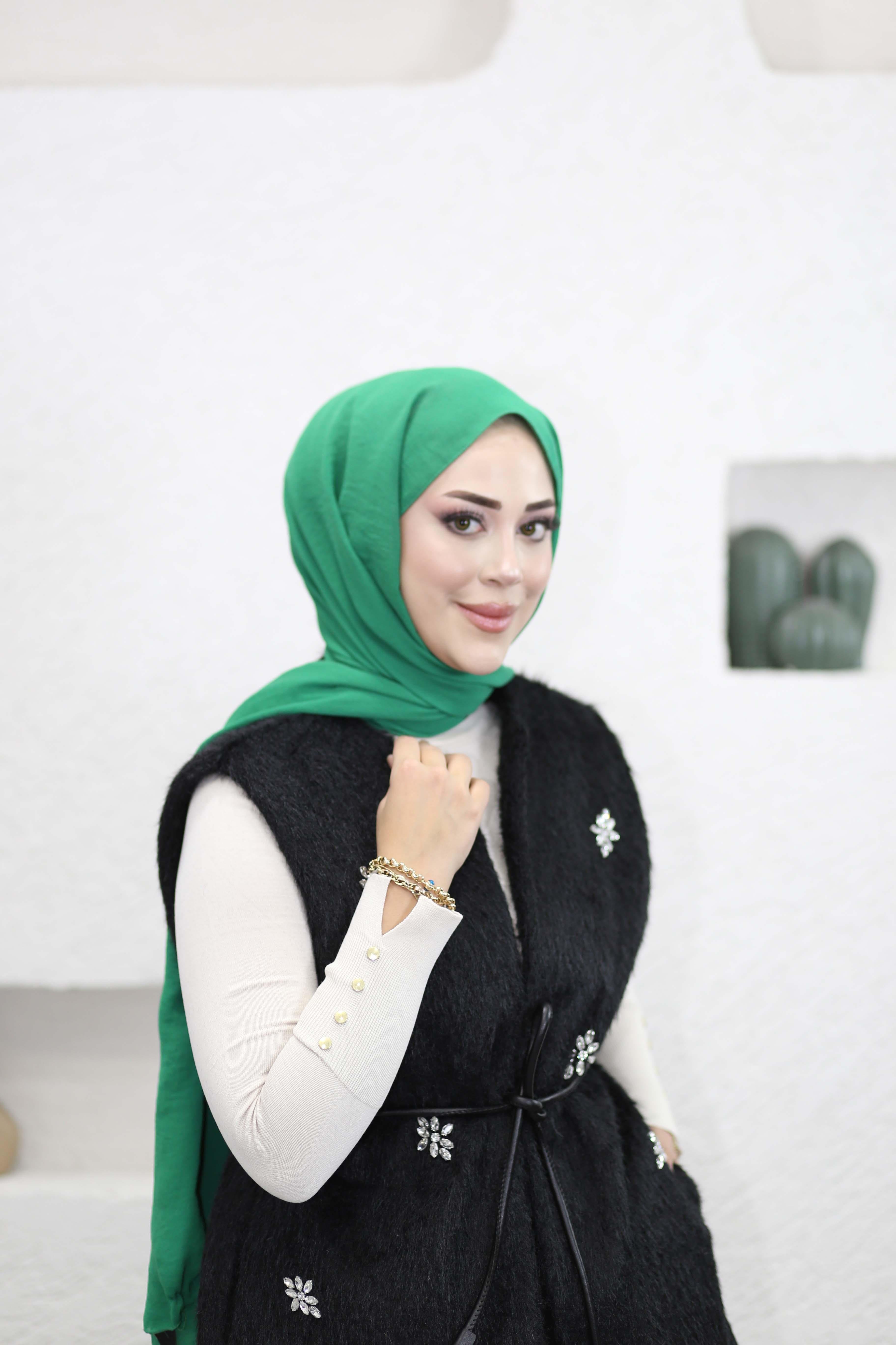 Çiçek Taşlı Yelek Siyah 51235
