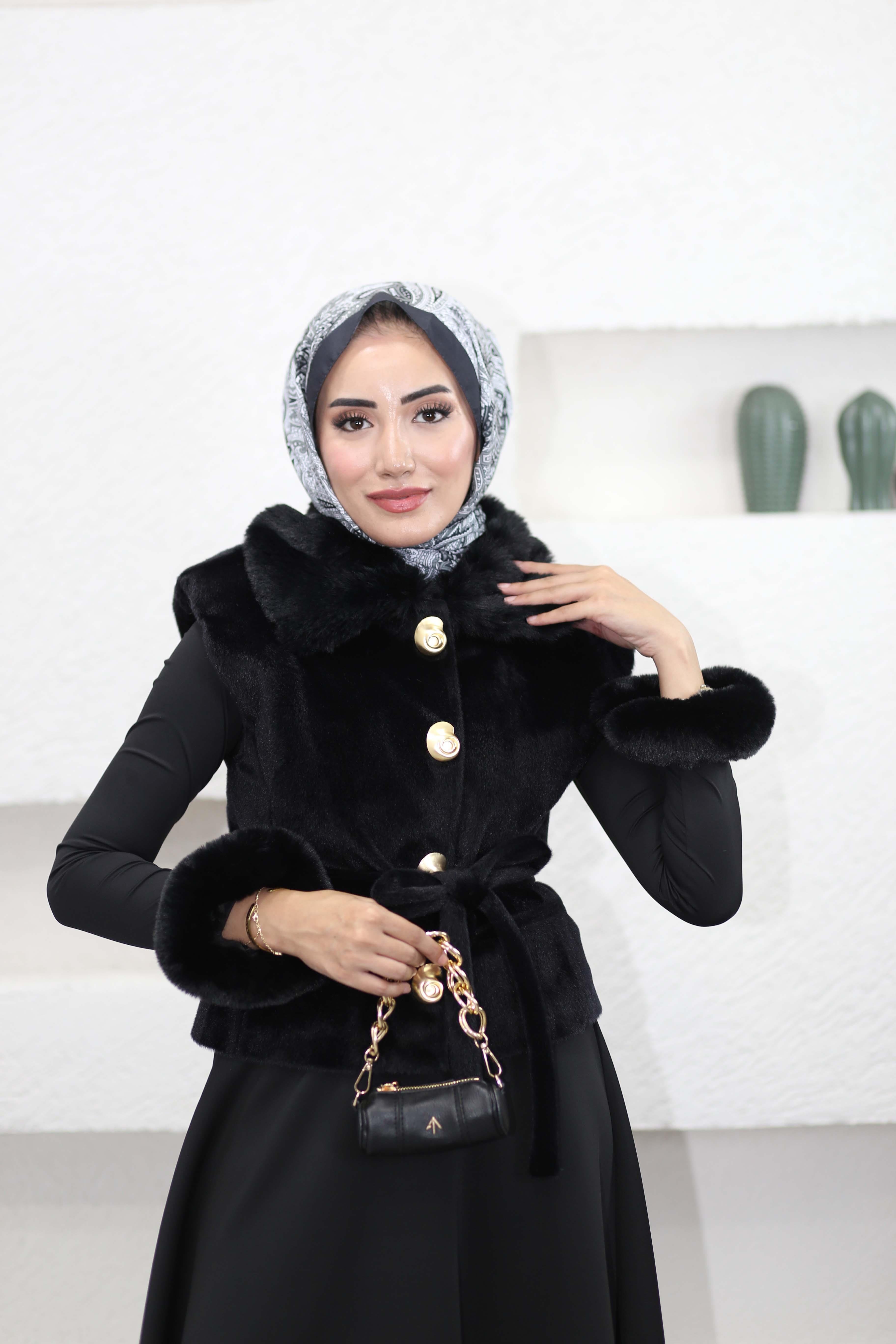Sery Yaka Kürklü Yelek Siyah 6907