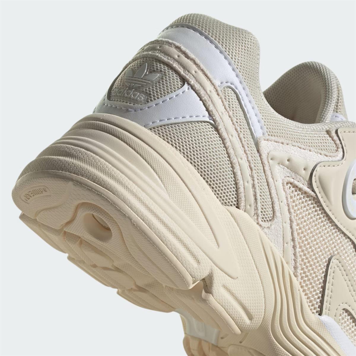adidas ASTIR W - ADIDAS SIYAH