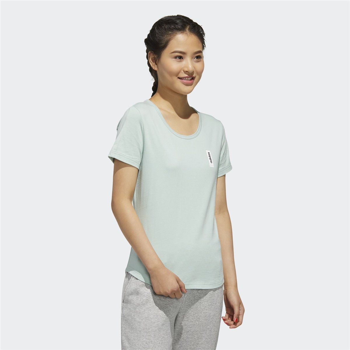 adidas Brilliant Basics Kadın Tişört