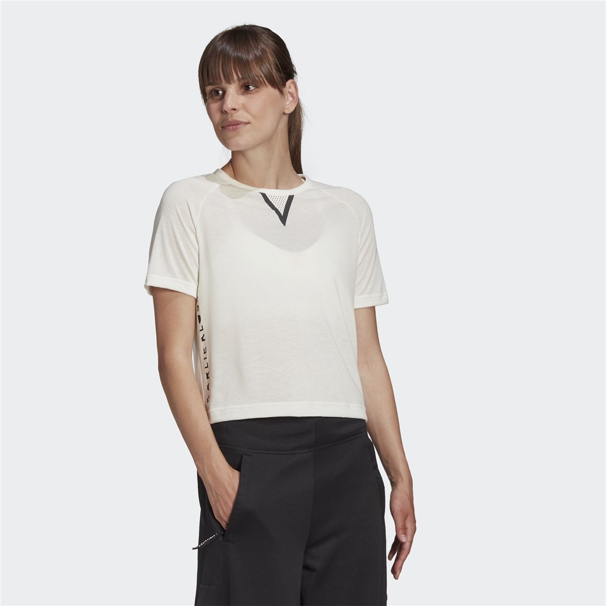 adidas Crop Kadın Tişört