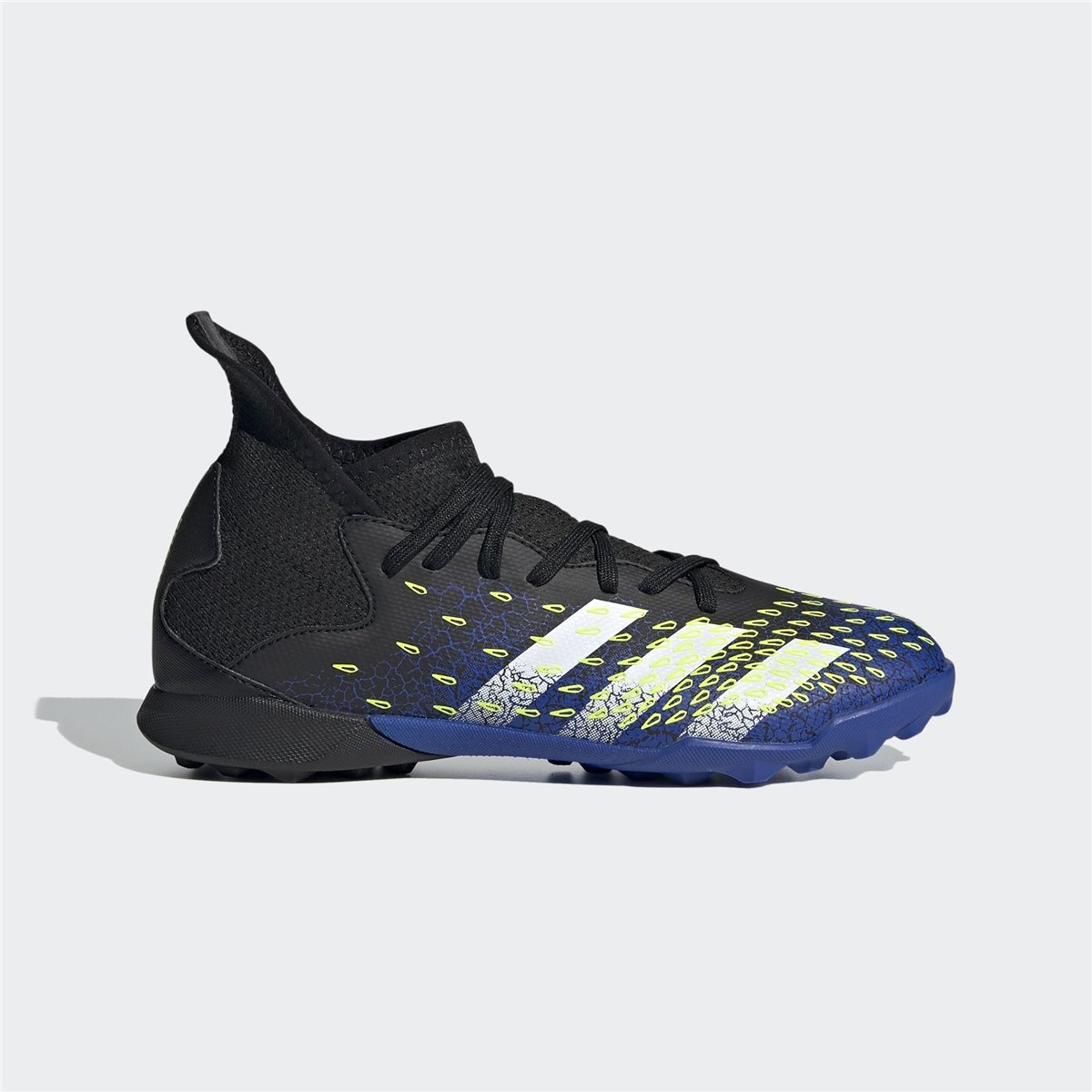 adidas Predator Freak.3 Halı Saha Ayakkabısı