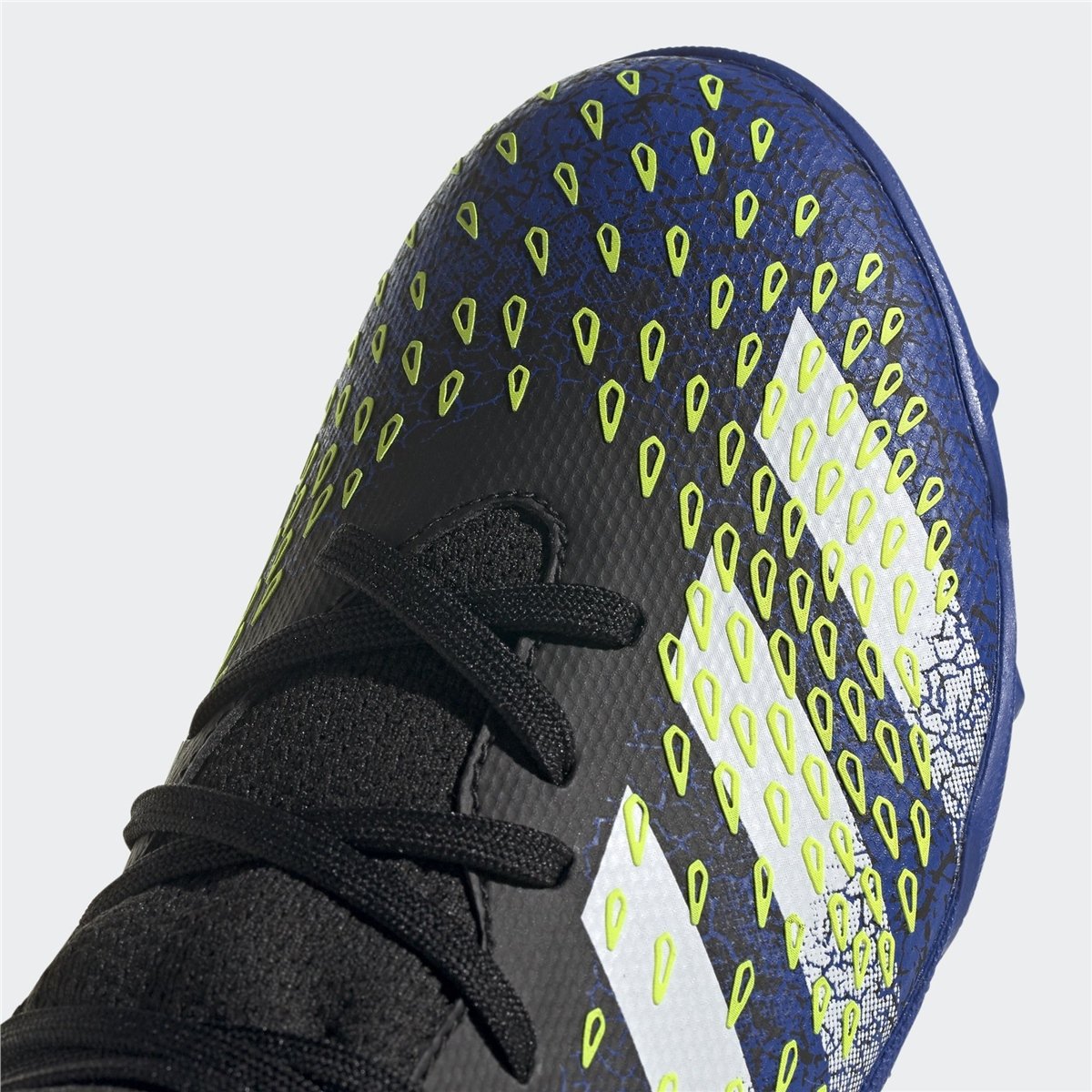 adidas Predator Freak.3 Halı Saha Ayakkabısı