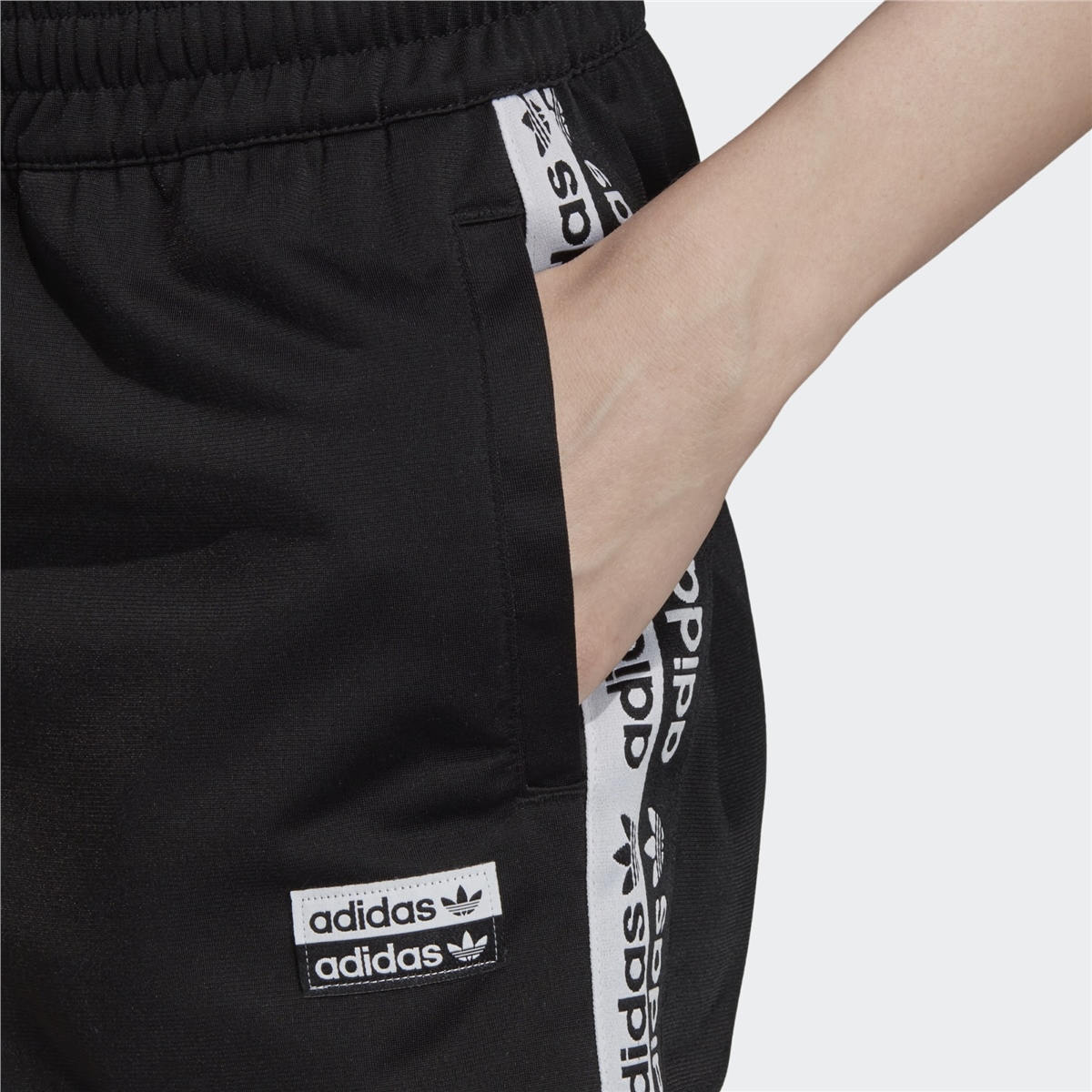 adidas Tape Shorts Kadın Şort