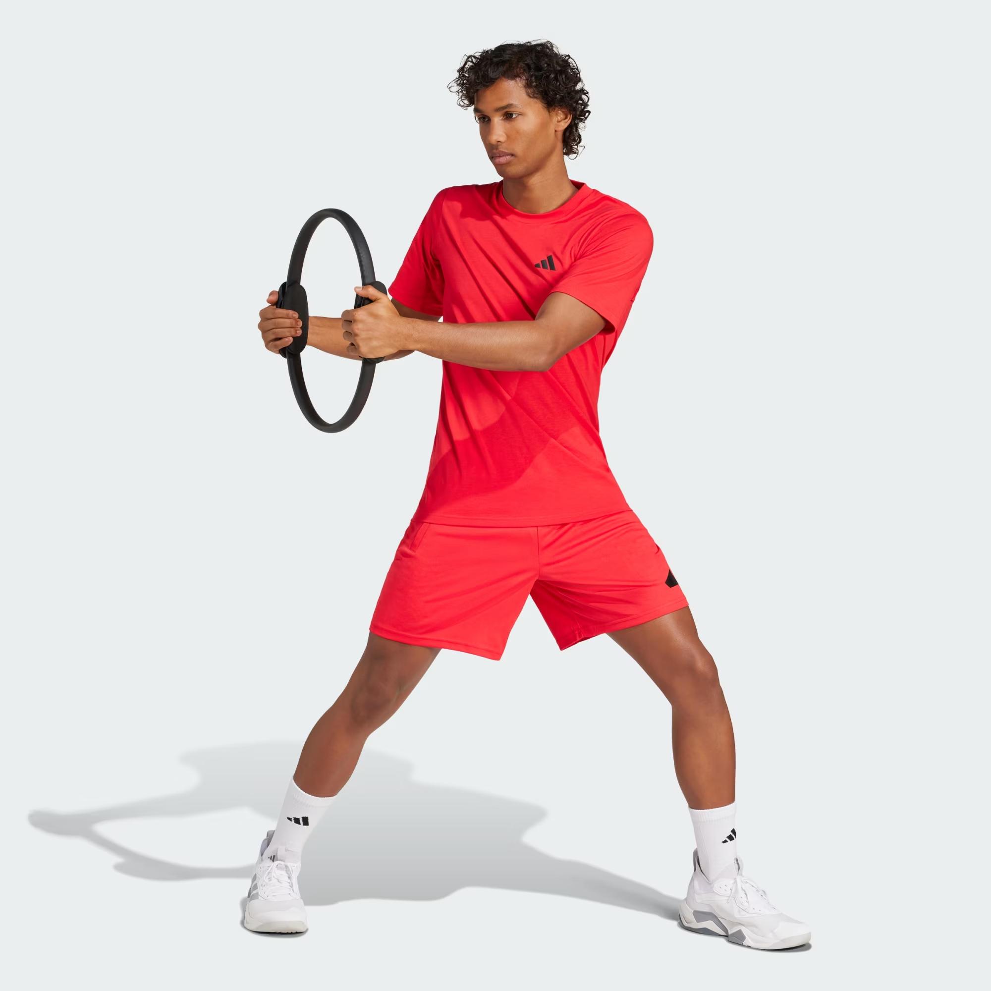 adidas U GFX SS Erkek Tişört