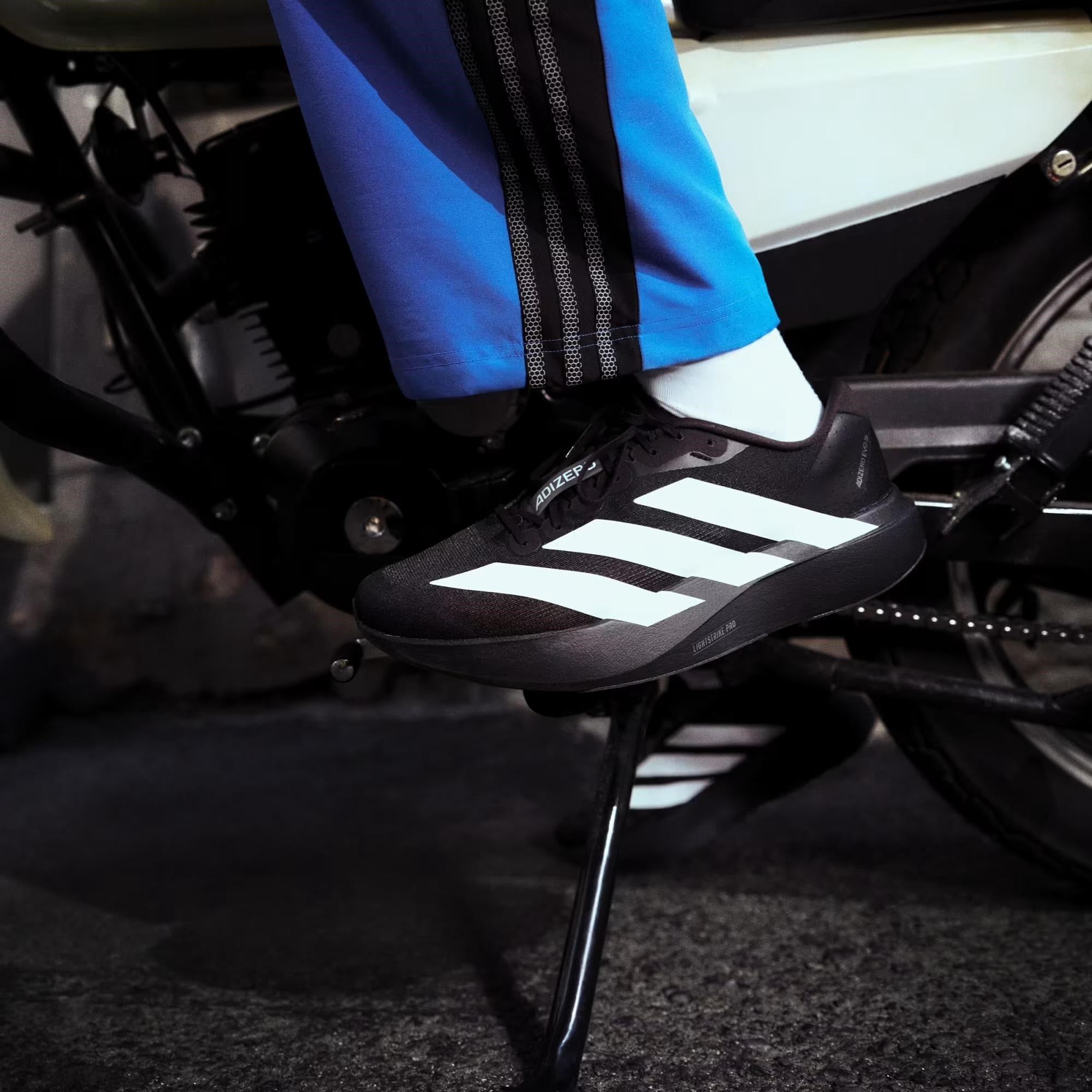 adizero Evo SL M - ADIDAS SIYAH