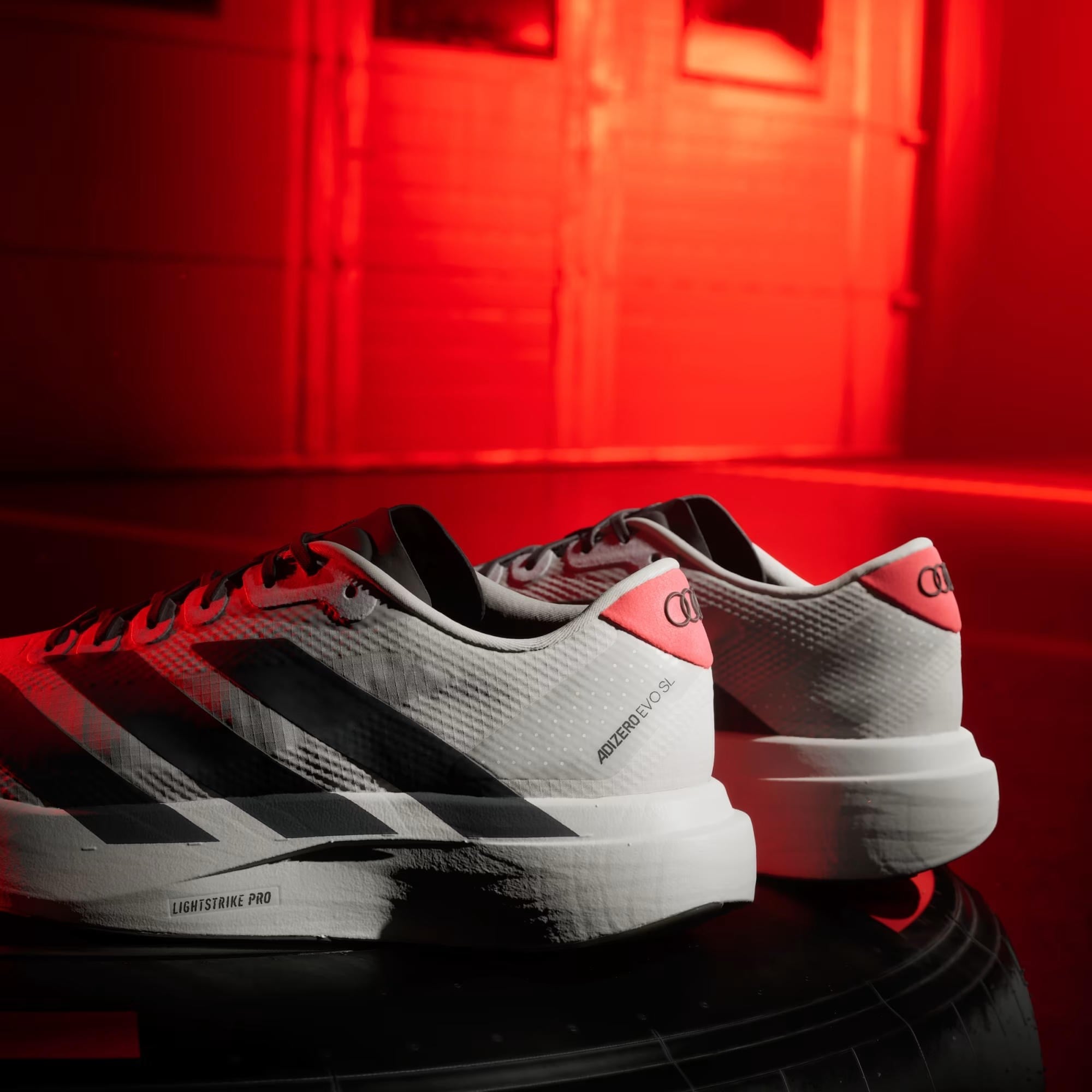 ADIZERO EVO SL WOVEN M AUDI - ADIDAS SIYAH