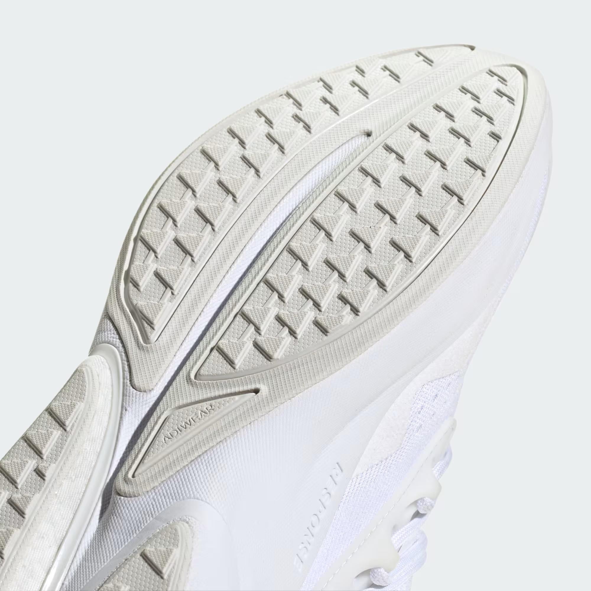 AlphaBoost V2 - ADIDAS SIYAH