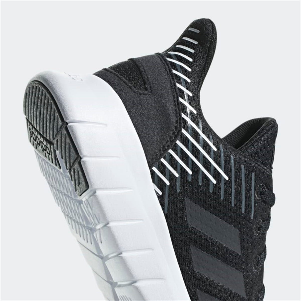 Asweerun - ADIDAS SIYAH