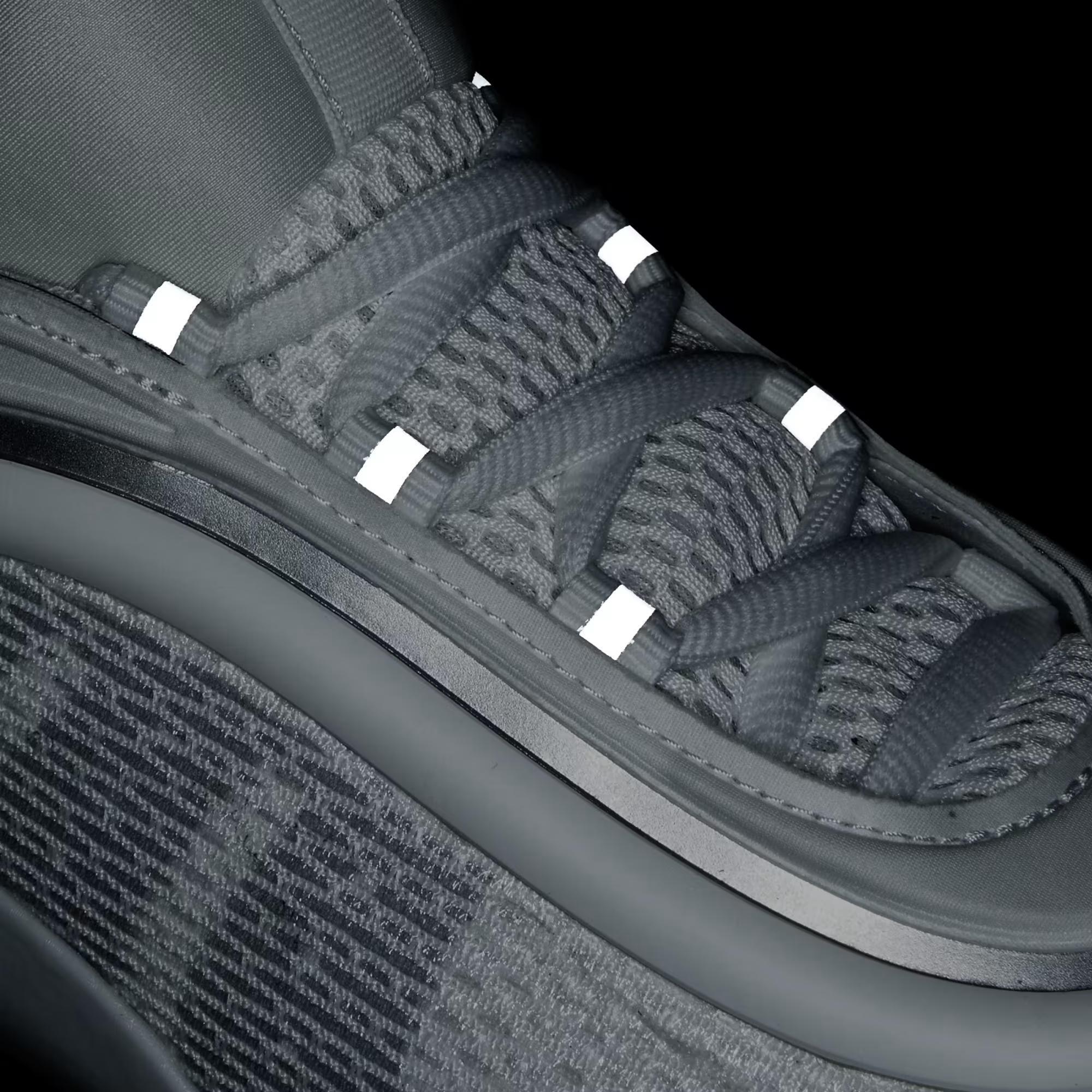 D.O.N. ISSUE 6 - ADIDAS SIYAH