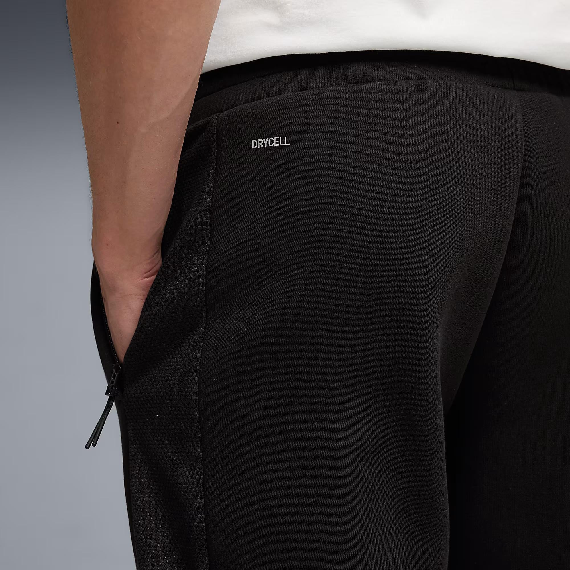 EVOSTRIPE Pants - PUMA 01