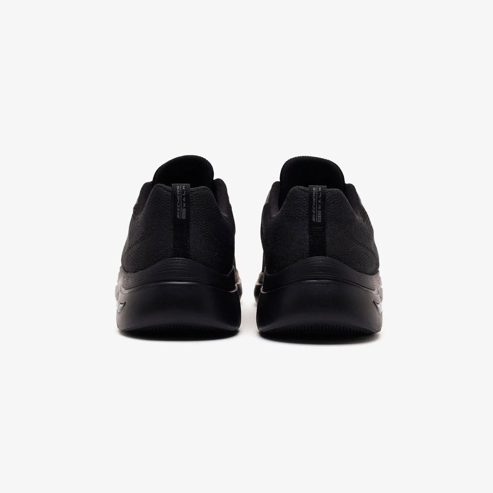 GO WALK ARCH FIT 2.0-CASSY - BBK