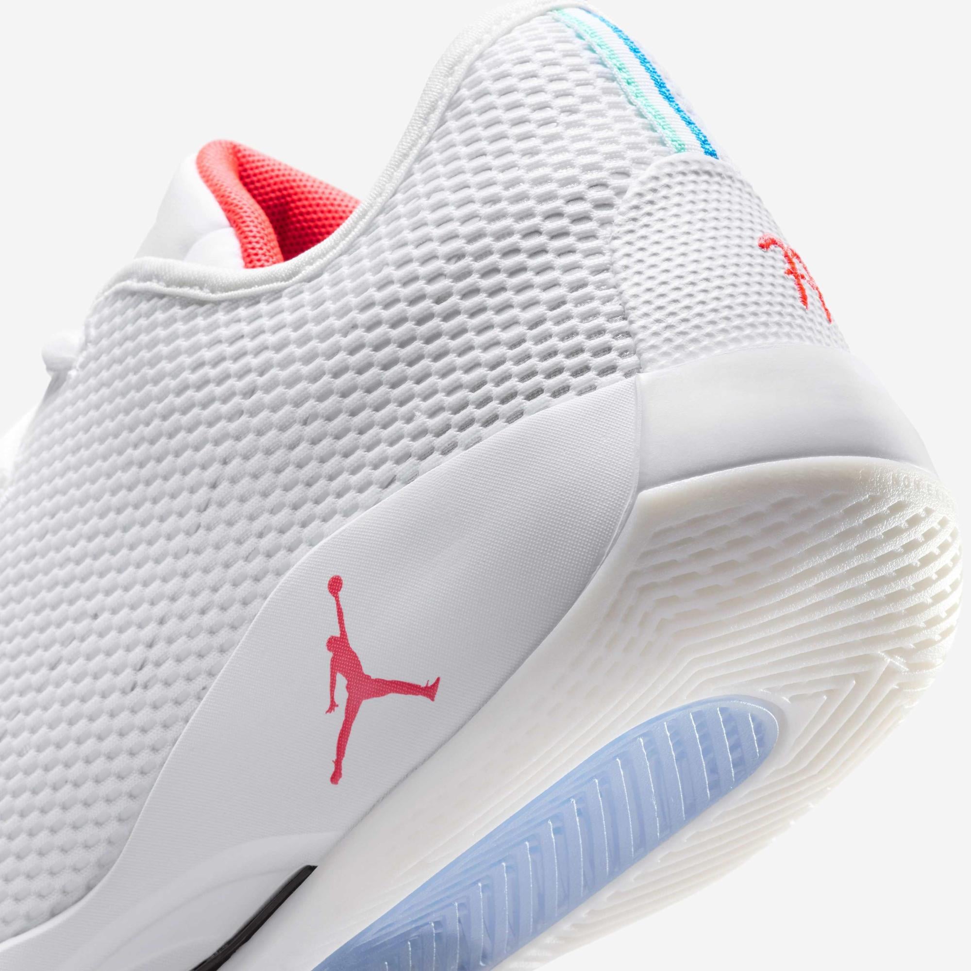 JORDAN LUKA 77 - ORANJ
