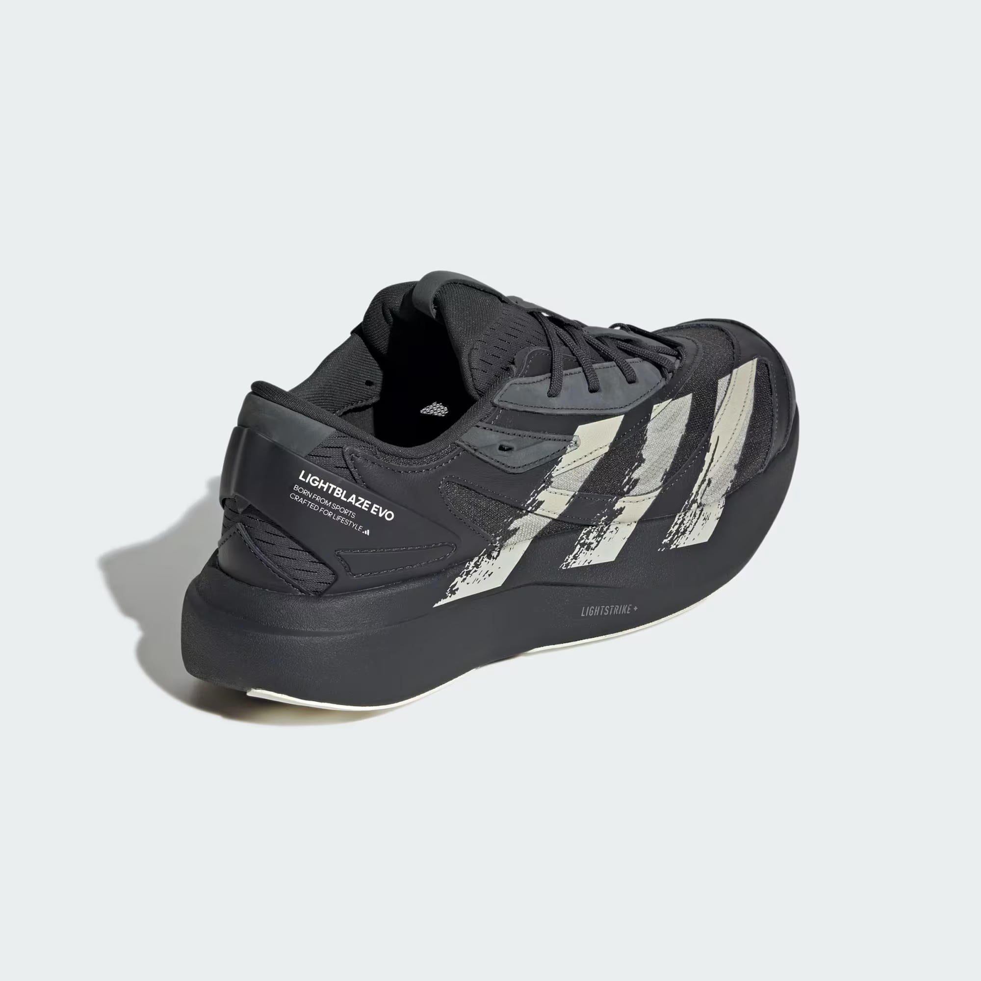 LIGHTBLAZE EVO BRUSHED - ADIDAS SIYAH
