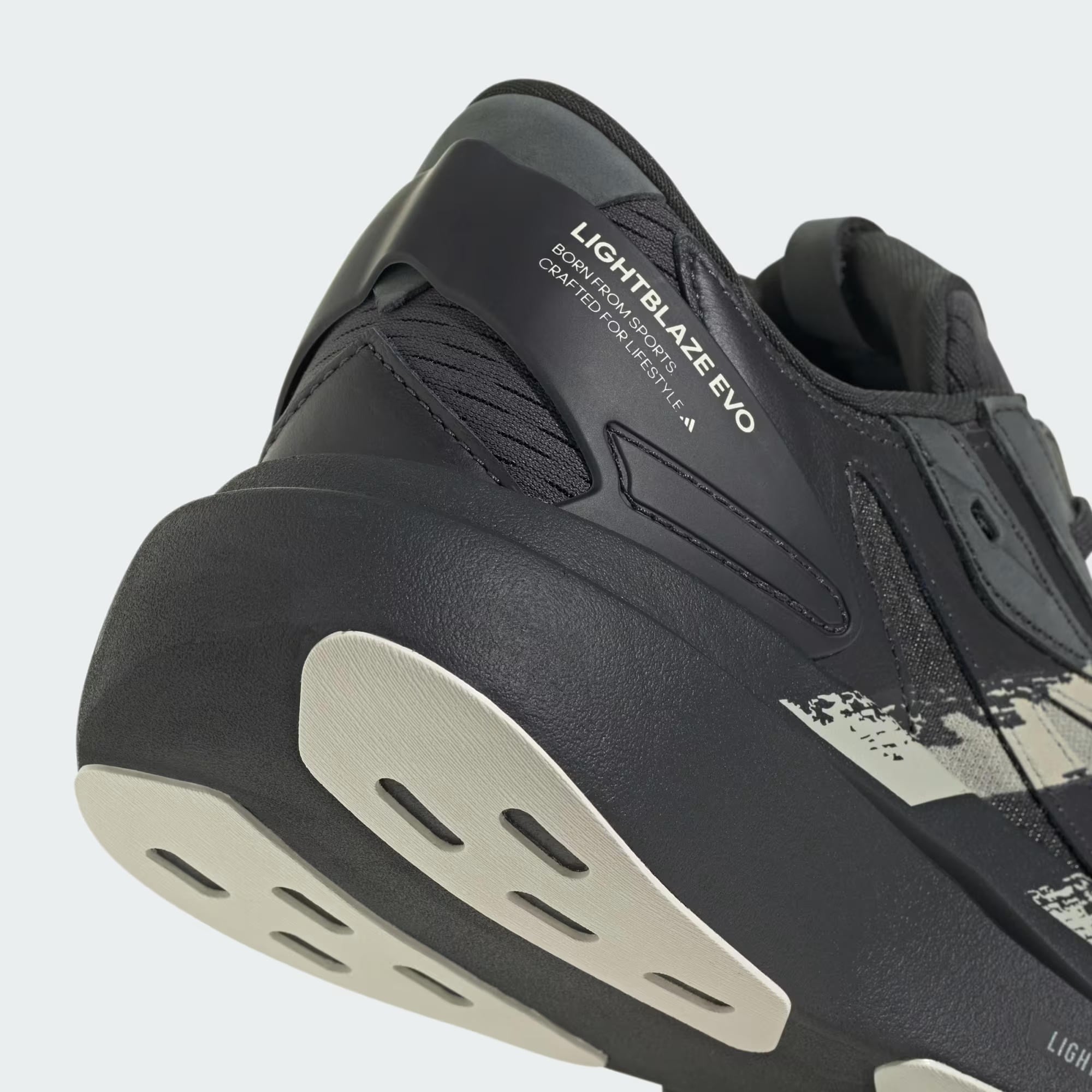 LIGHTBLAZE EVO BRUSHED - ADIDAS SIYAH