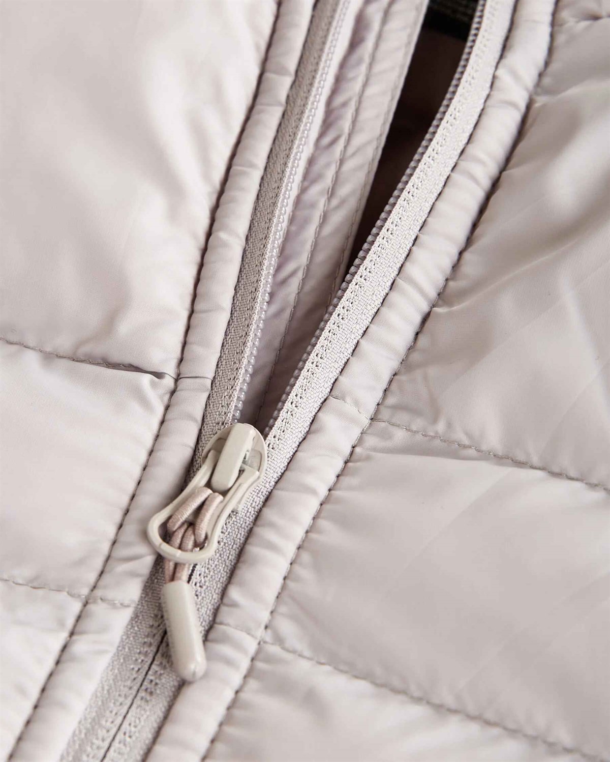 M Essential Turtle Neck Jacket - LAC/KIR/LAC