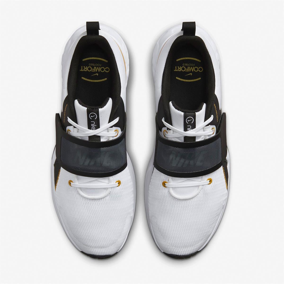 M NIKE RENEW RETALIATION 4 - ORANJ