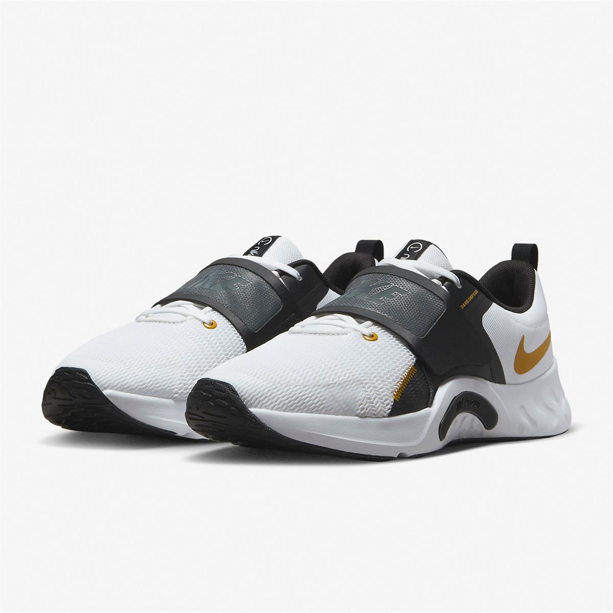M NIKE RENEW RETALIATION 4 - ORANJ