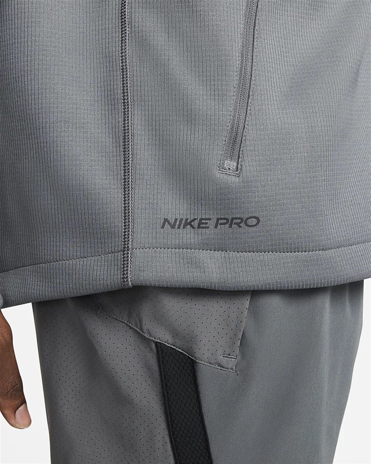 M NP TF THRMA SPHR JKT HD FZ - NIKE 068