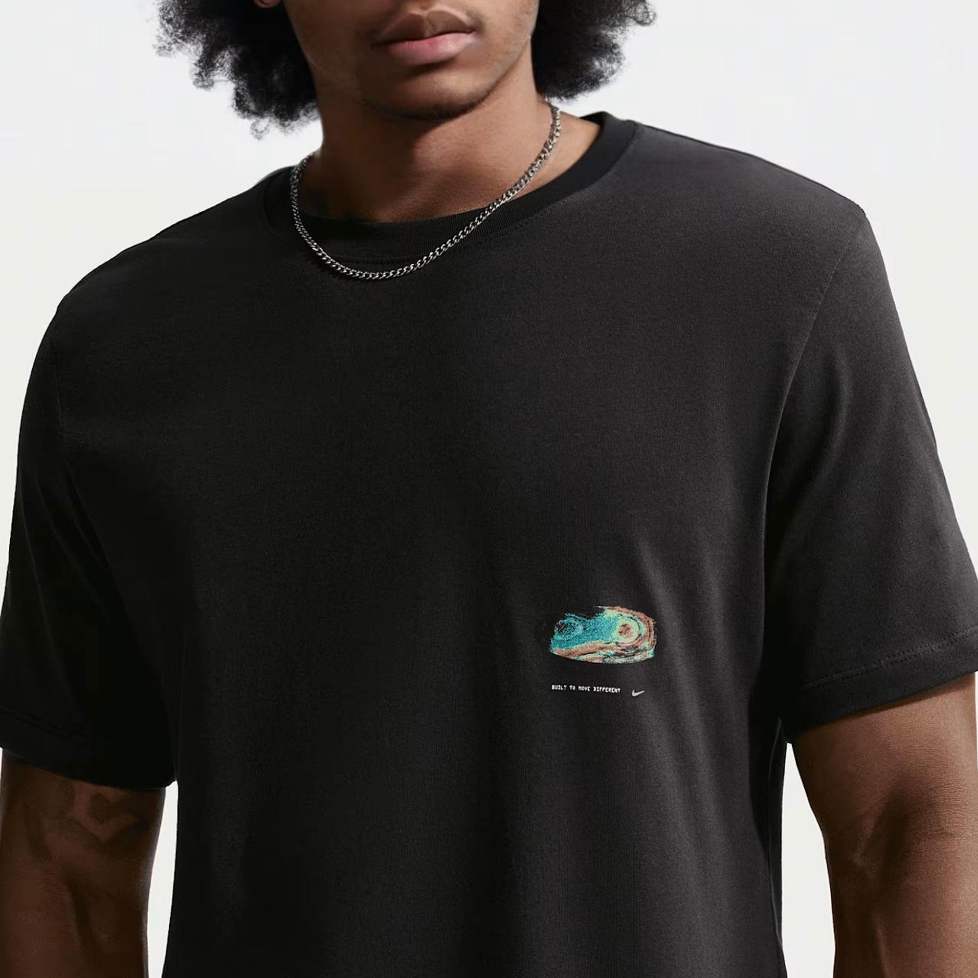 M NSW TEE STD GLOBE - BEYAZ
