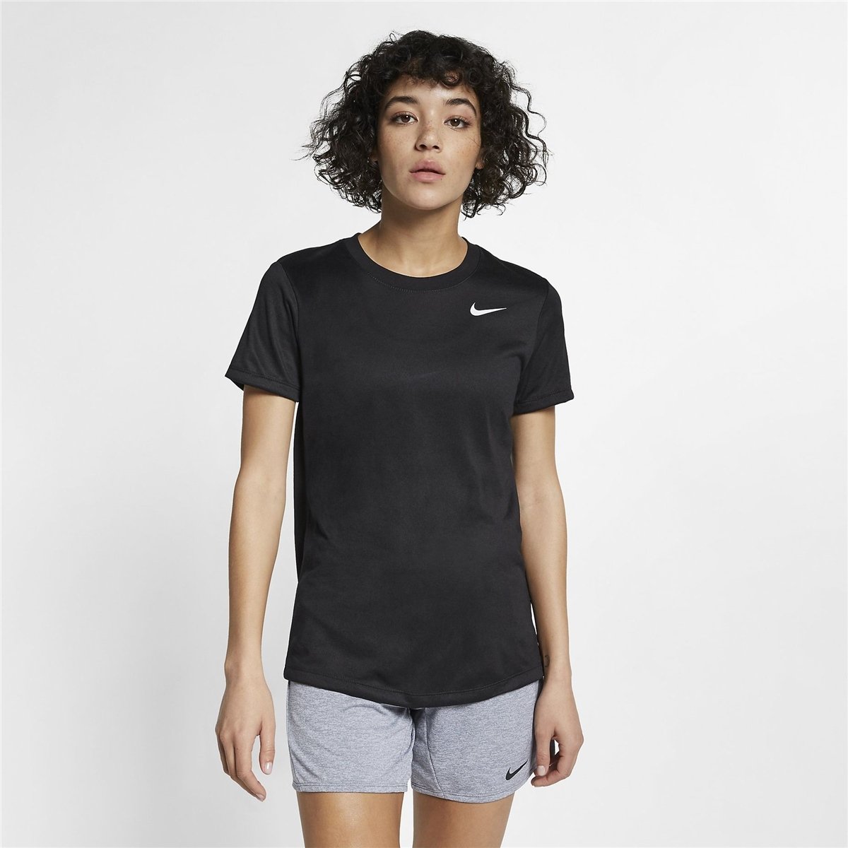 Nike Dri-FIT Legend Crew Kadın Tişört
