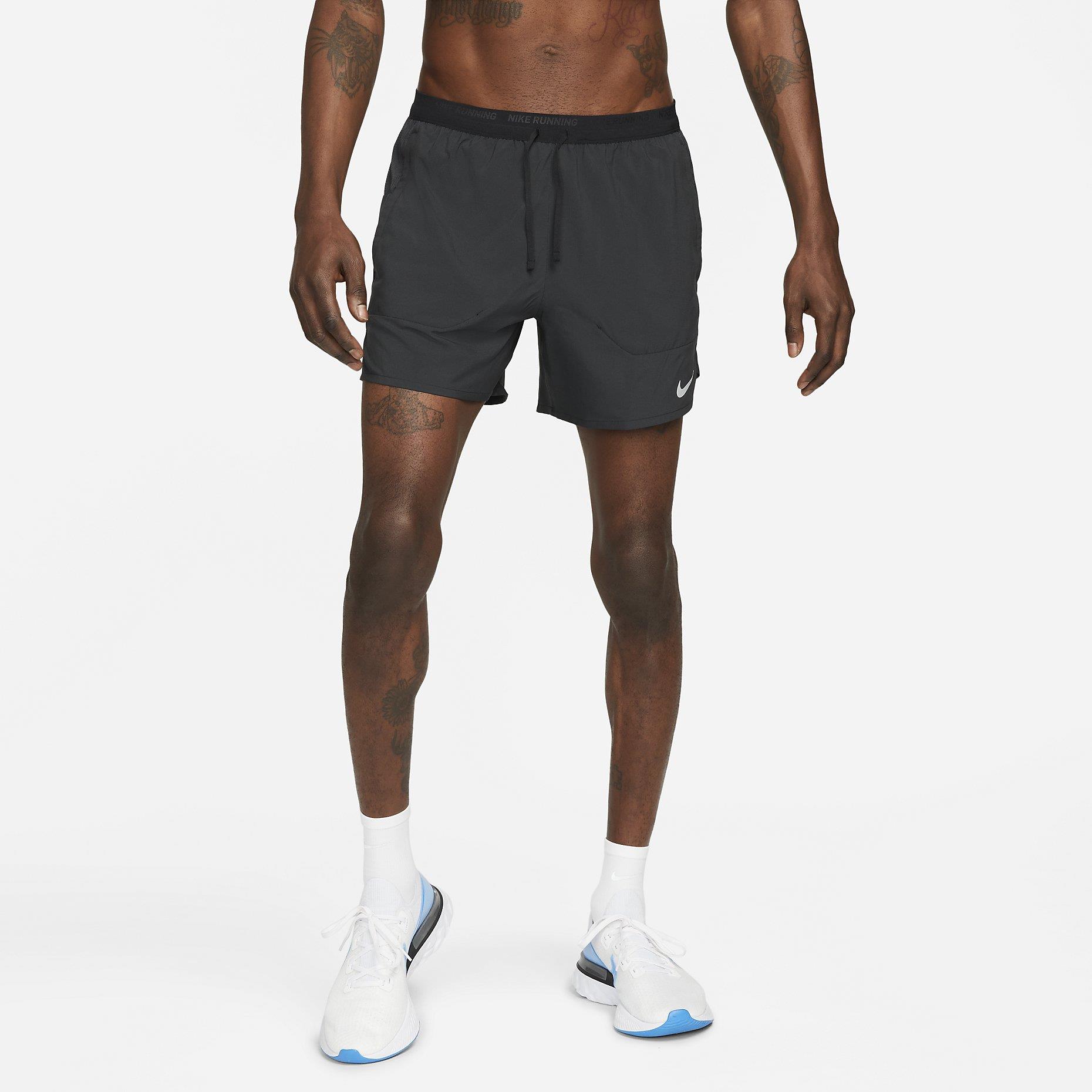 Nike Dri-FIT Stride - BEYAZ