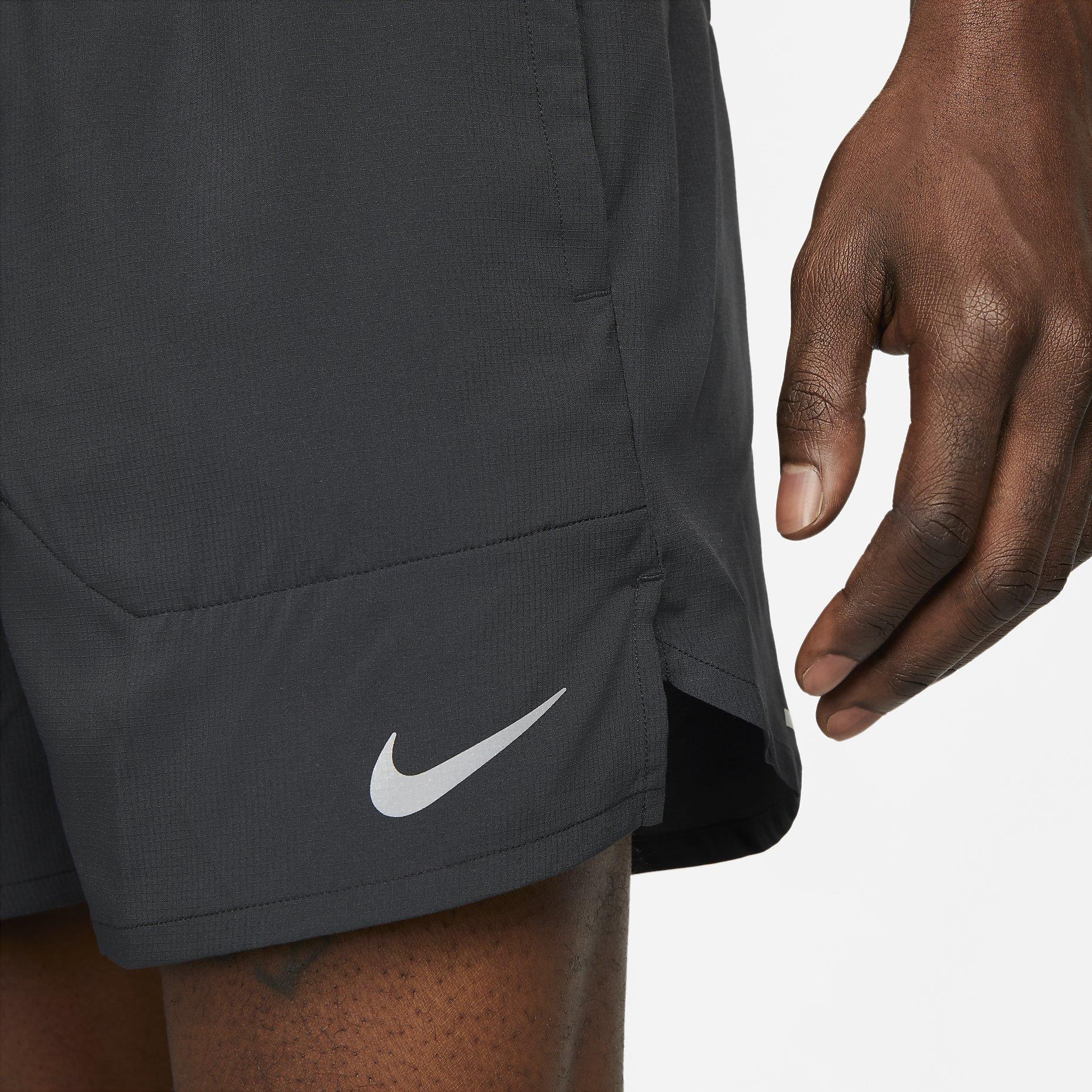 Nike Dri-FIT Stride - BEYAZ