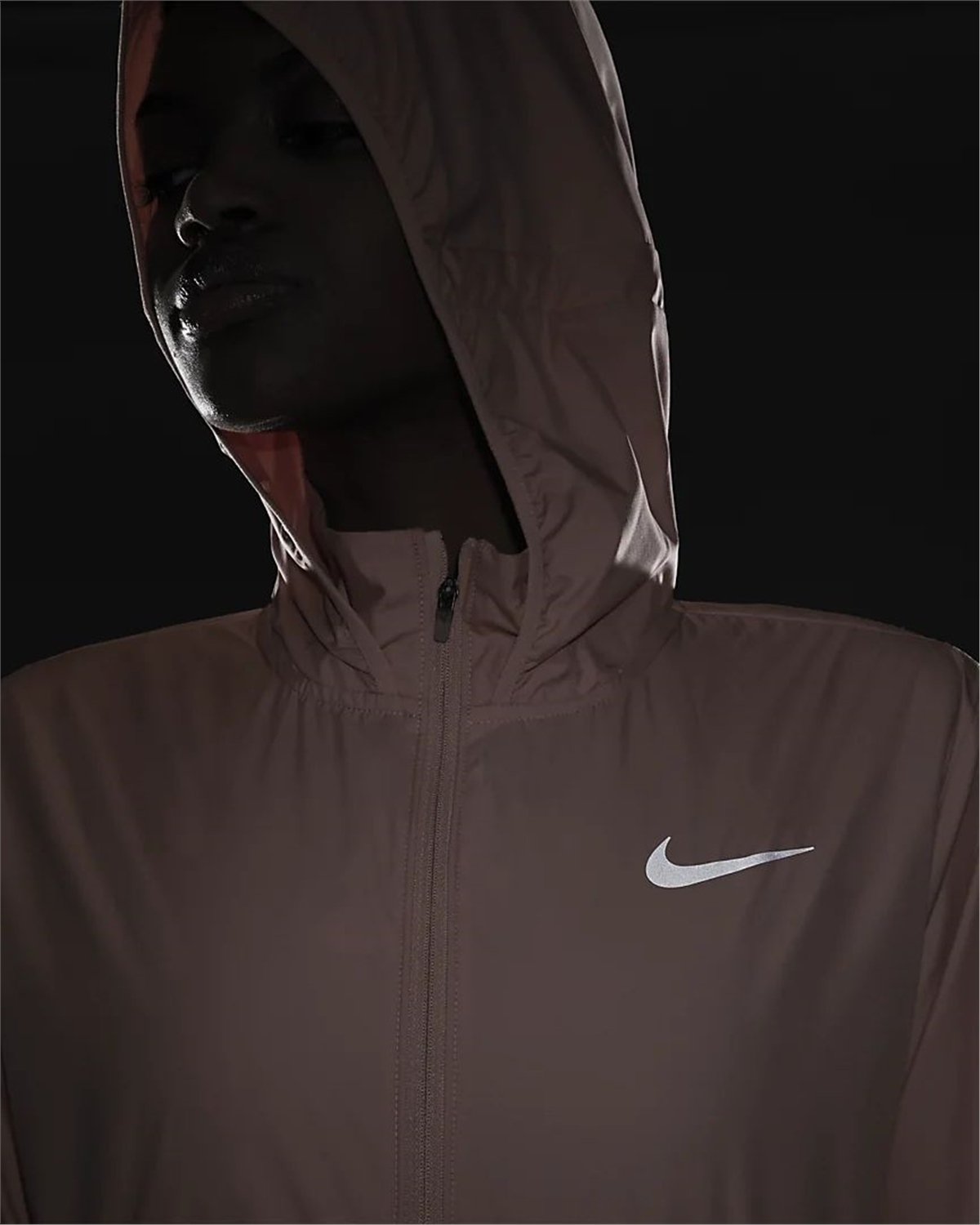 Nike Essential Toplanabilir Kadın Koşu Yağmurluğu