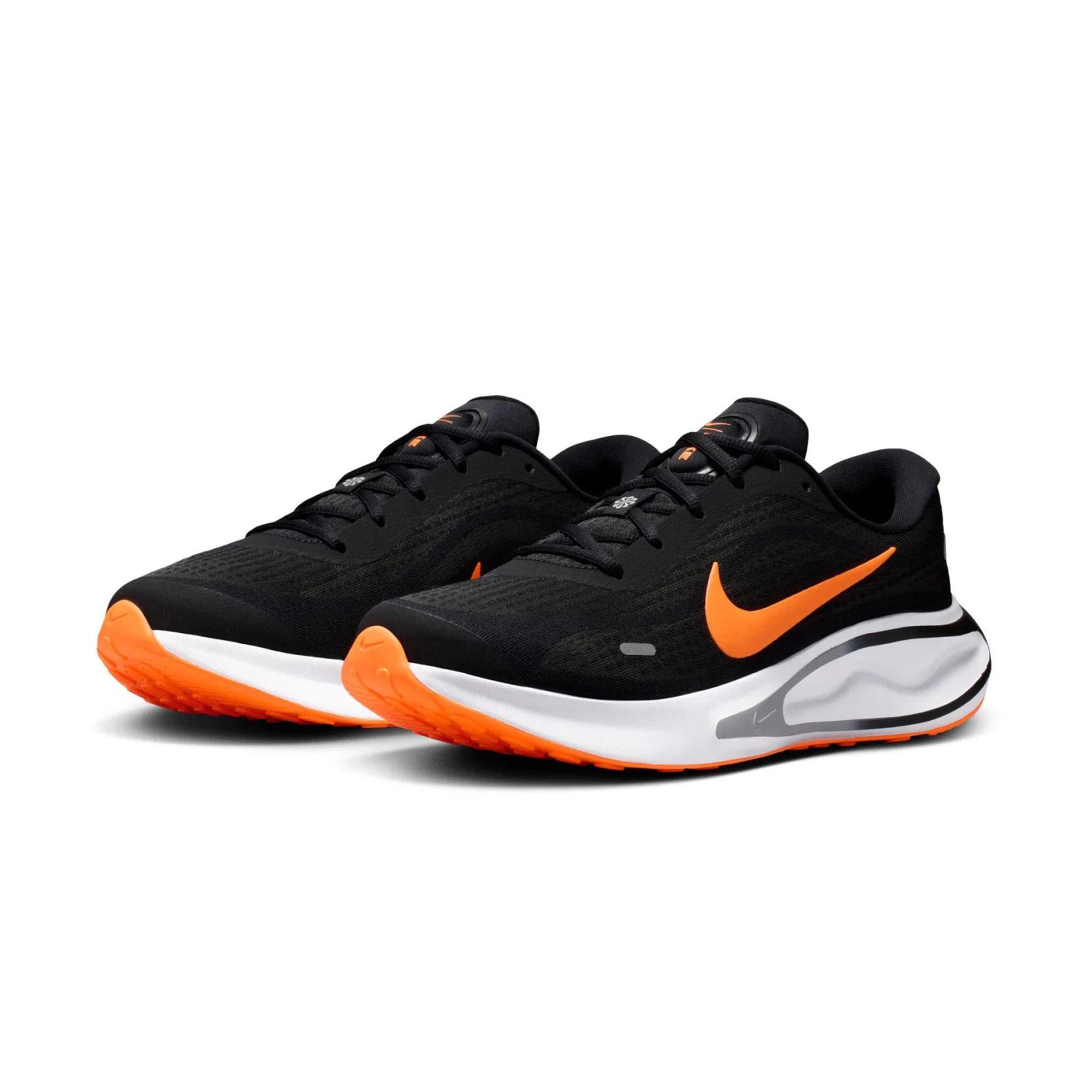 NIKE JOURNEY RUN - KREM