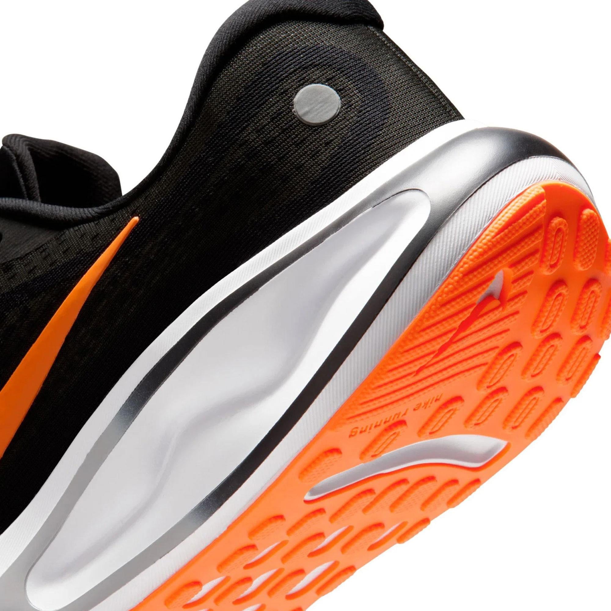 NIKE JOURNEY RUN - KREM