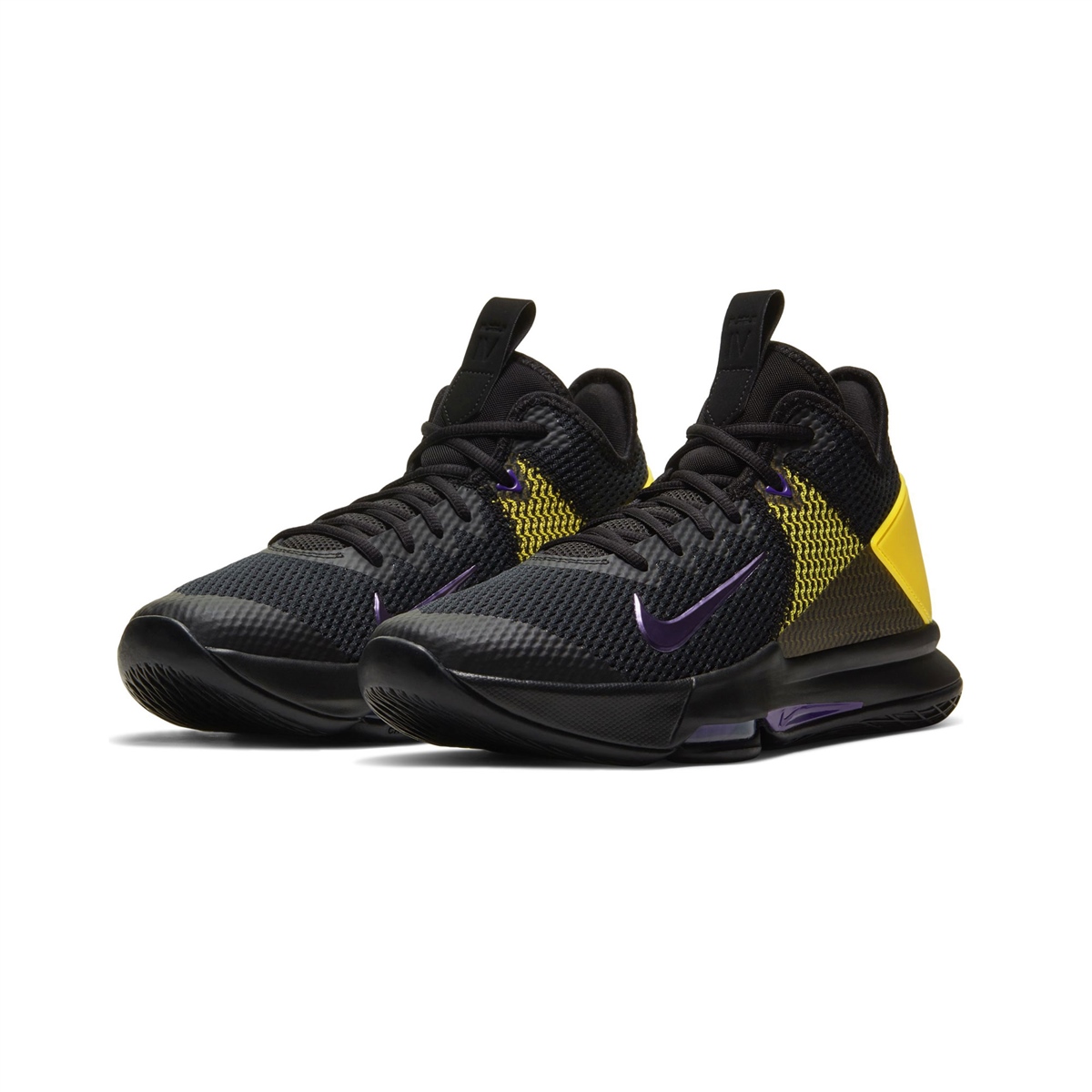 Nike LeBron James Witness 4 Erkek Basketbol Ayakkabısı