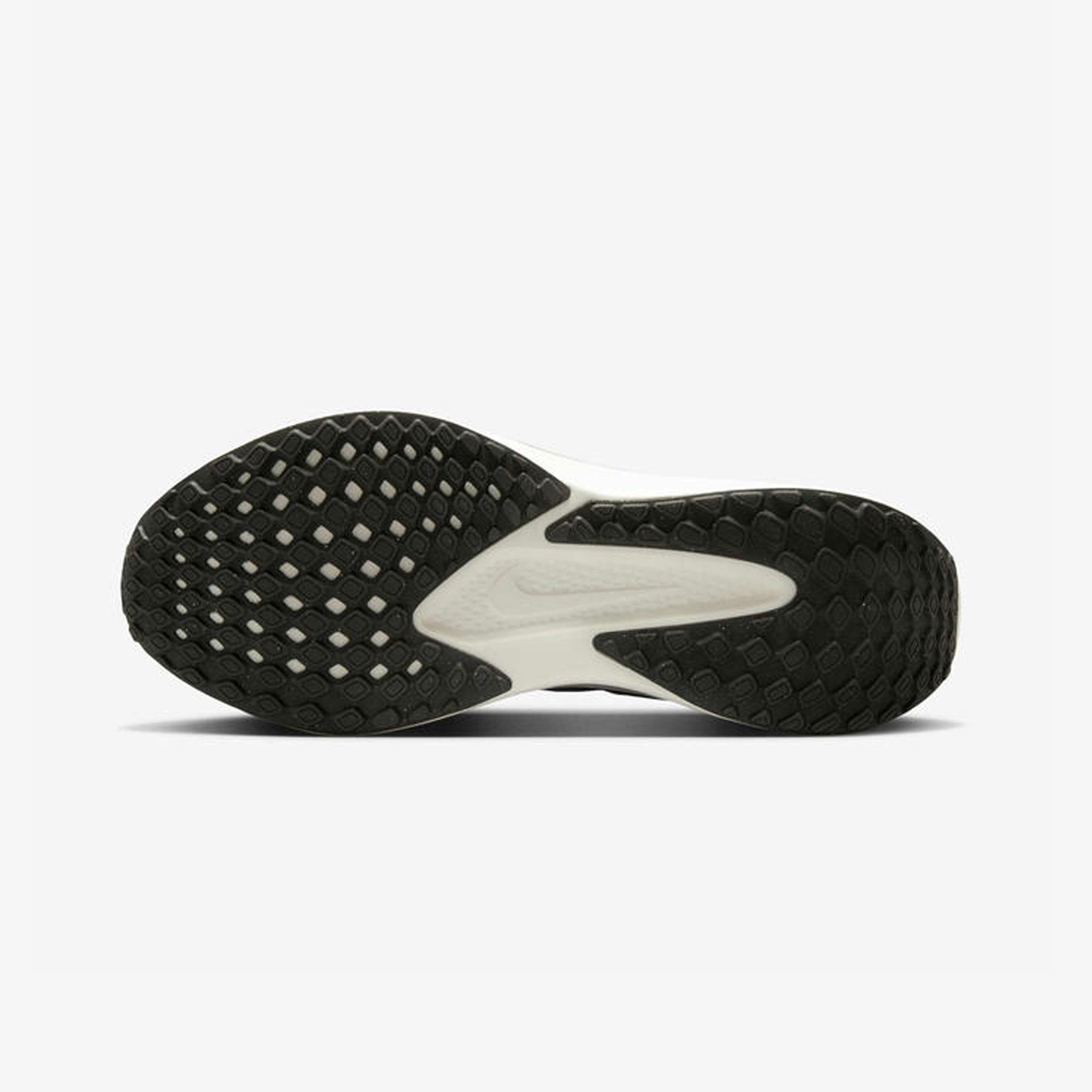 NIKE QUEST 6 - SİYAH/BEJ