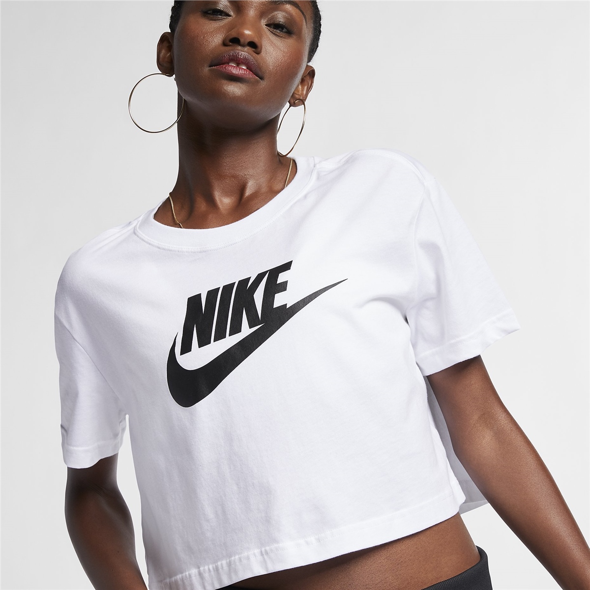 Nike Sportswear Essential Women's Cropped Kadın Tişört
