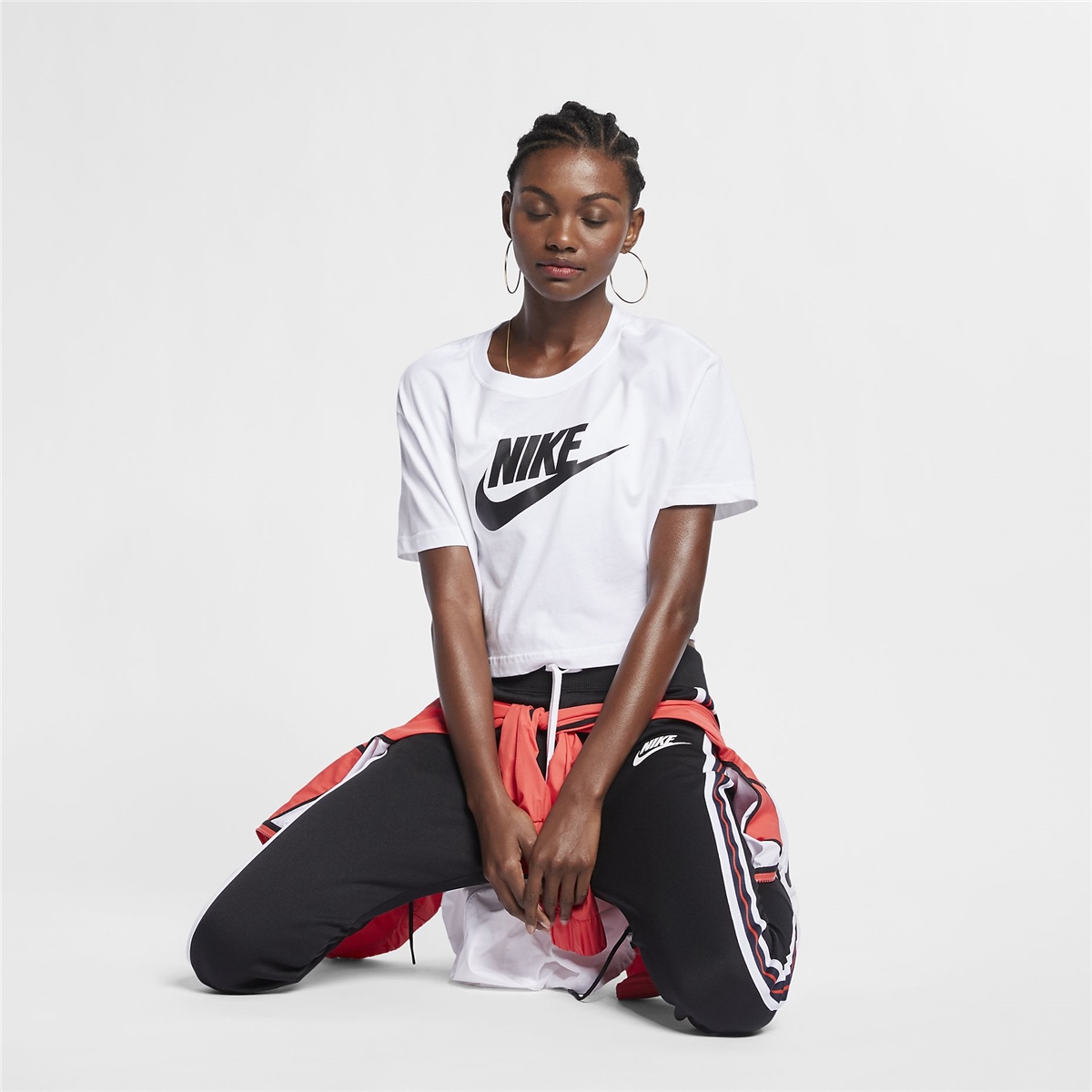 Nike Sportswear Essential Women's Cropped Kadın Tişört