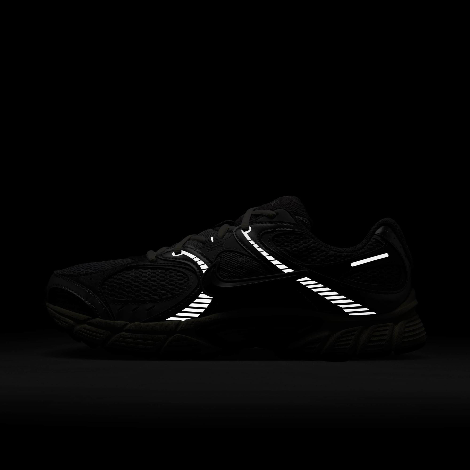 NIKE V5 RNR - GRİ