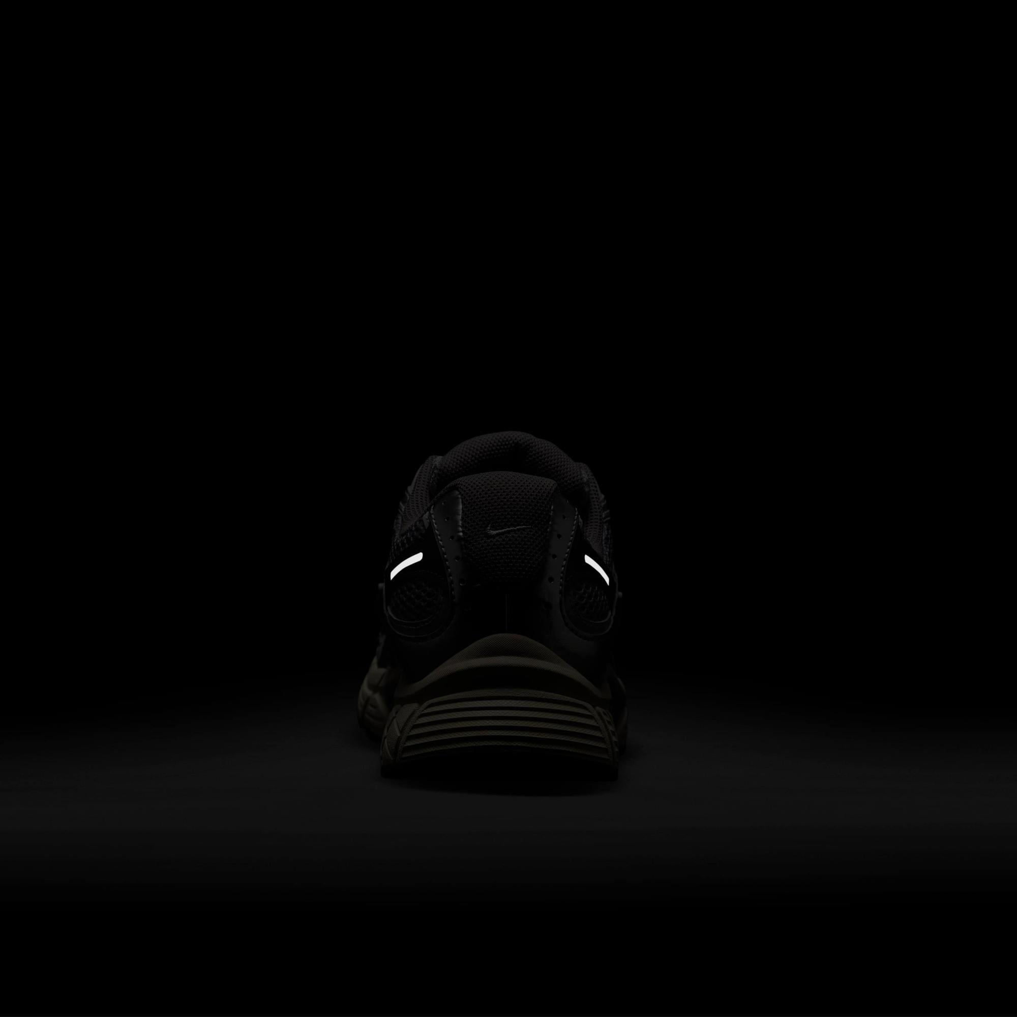 NIKE V5 RNR - GRİ